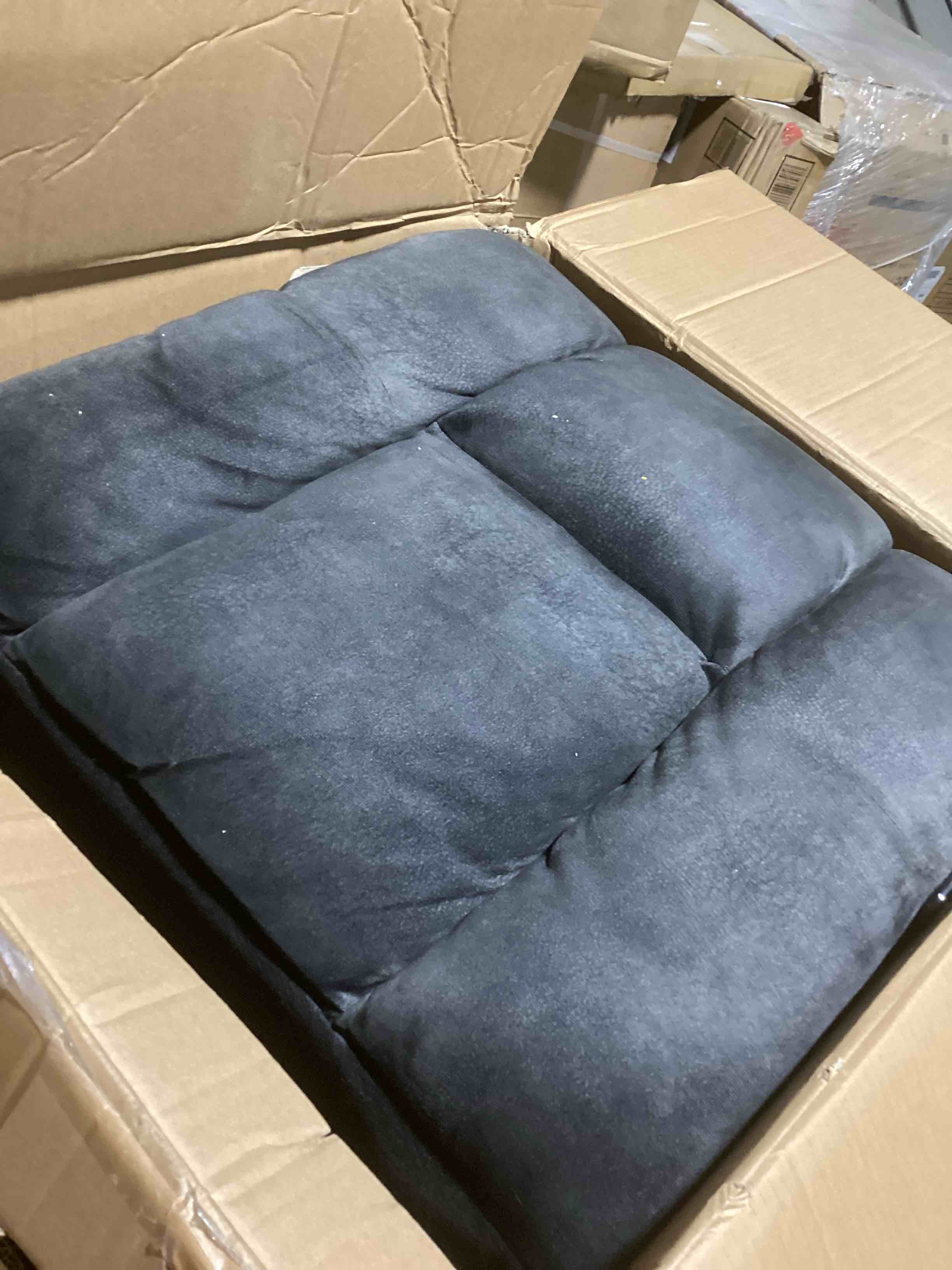 https://s3.amazonaws.com/lotting-images-prod/bidfta/BLU6323650_1712669693380.jpeg