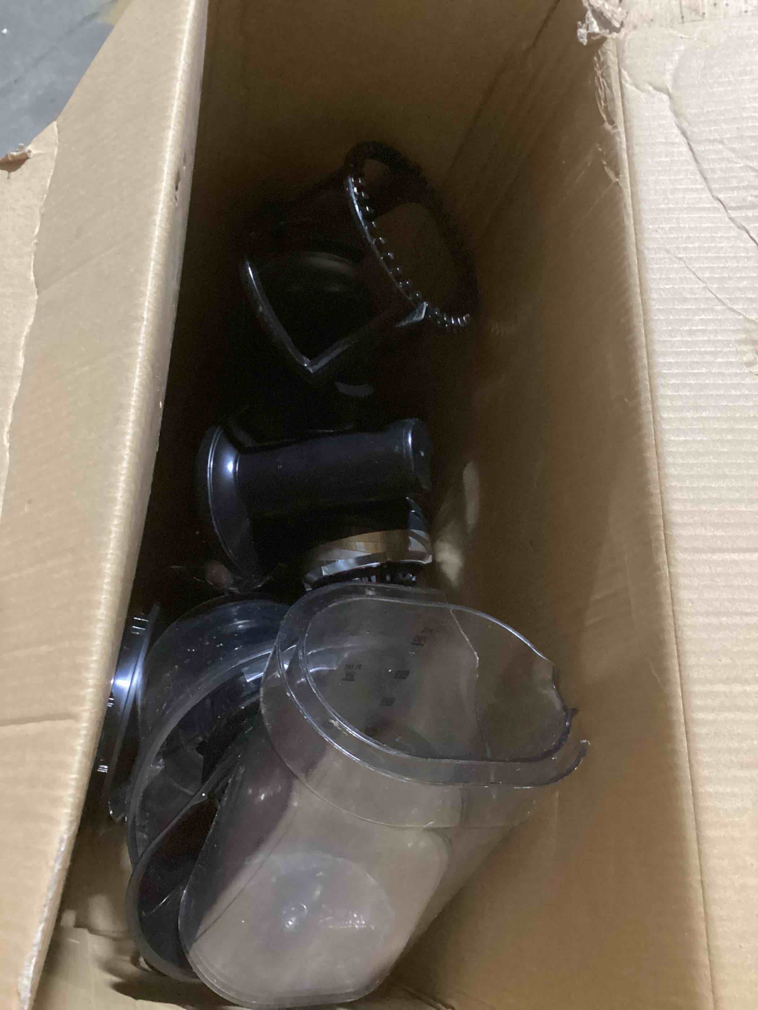 https://s3.amazonaws.com/lotting-images-prod/bidfta/BLU6323913_1712928294169.jpeg