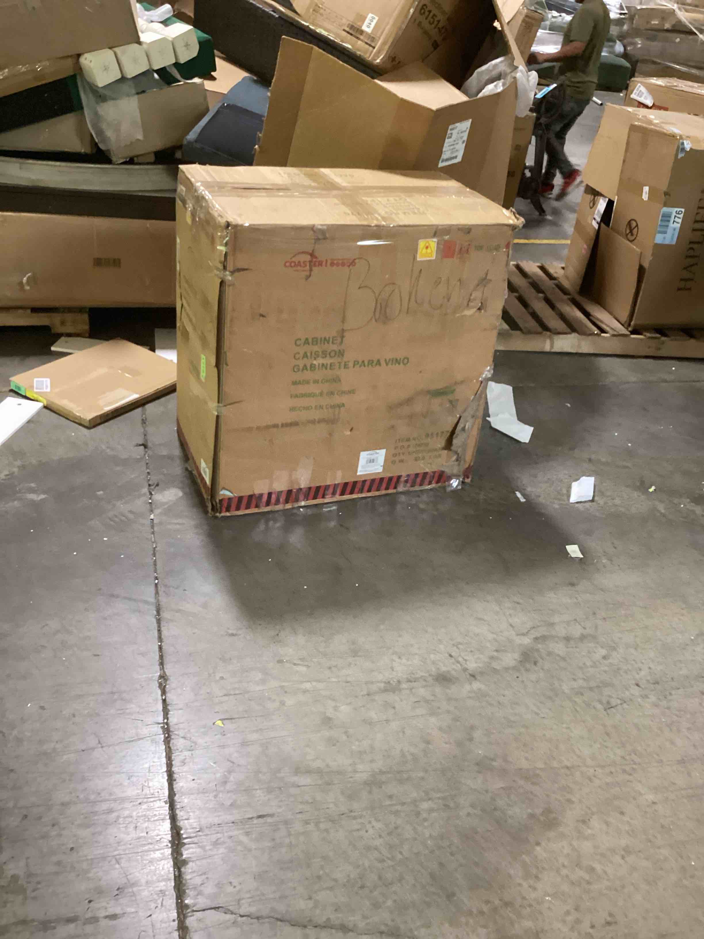https://s3.amazonaws.com/lotting-images-prod/bidfta/BLU6325283_1714575033877.jpeg