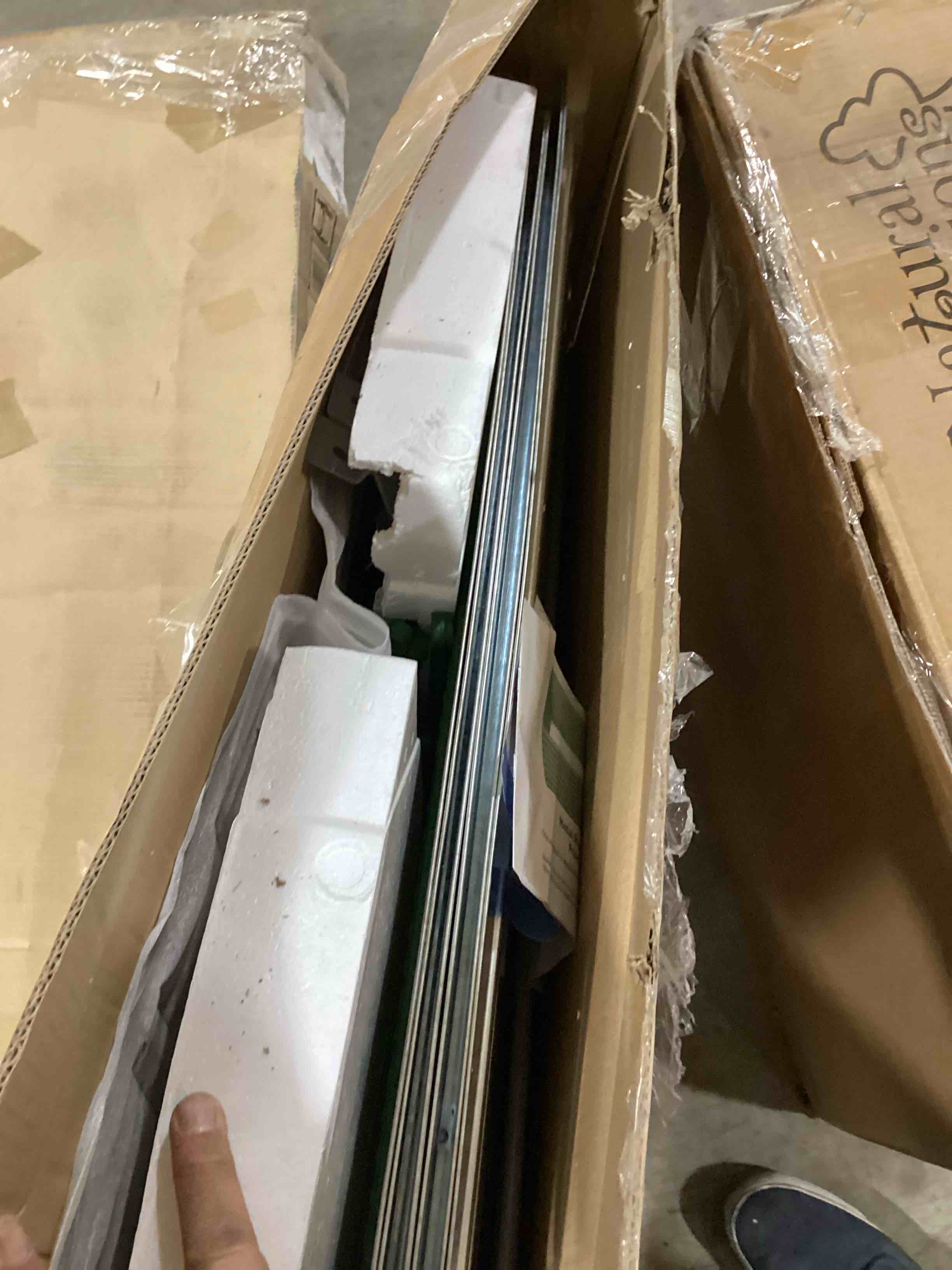 https://s3.amazonaws.com/lotting-images-prod/bidfta/BLU6325365_1714680385952.jpeg