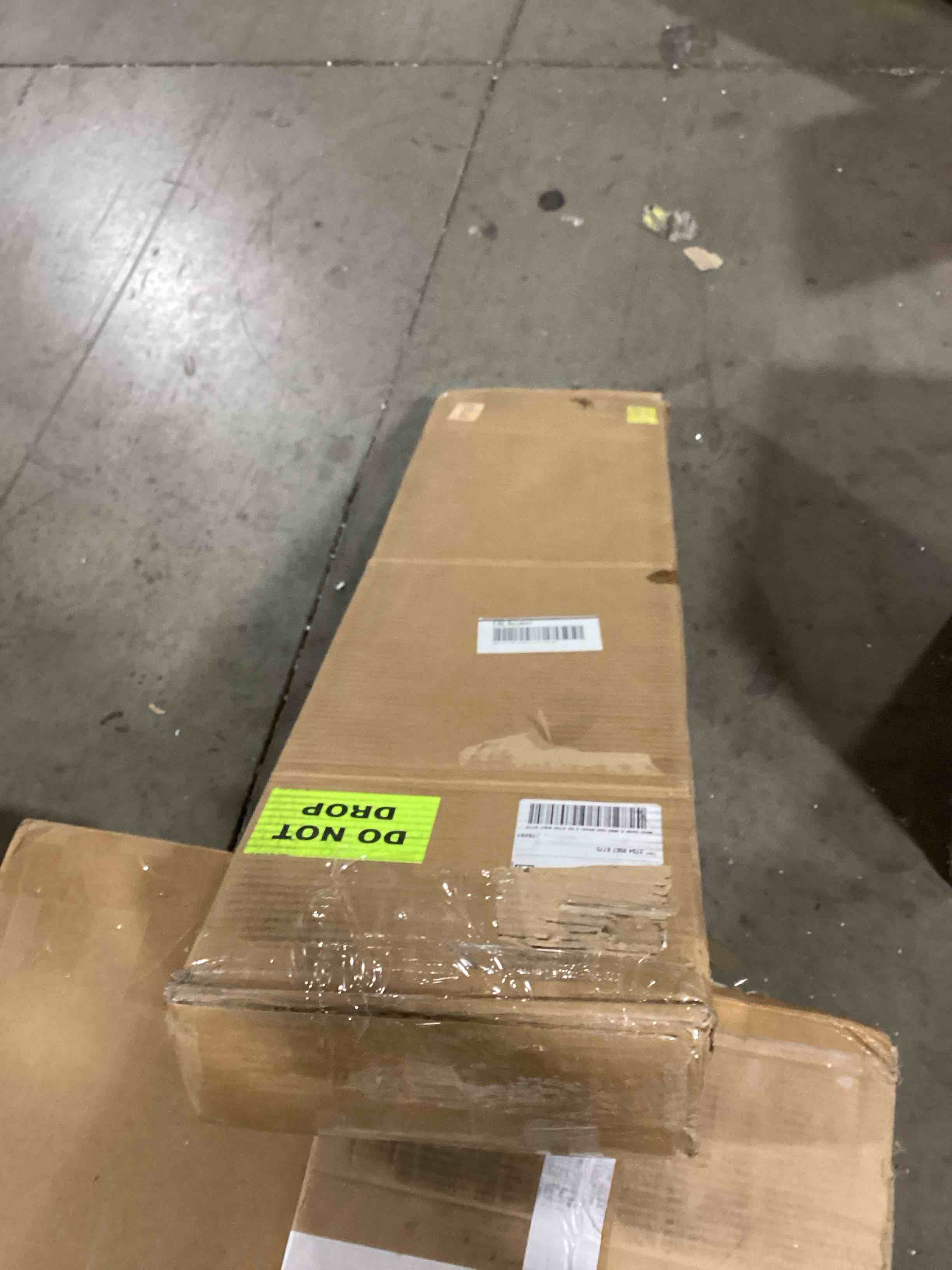 https://s3.amazonaws.com/lotting-images-prod/bidfta/BLU6325395_1714761997293.jpeg