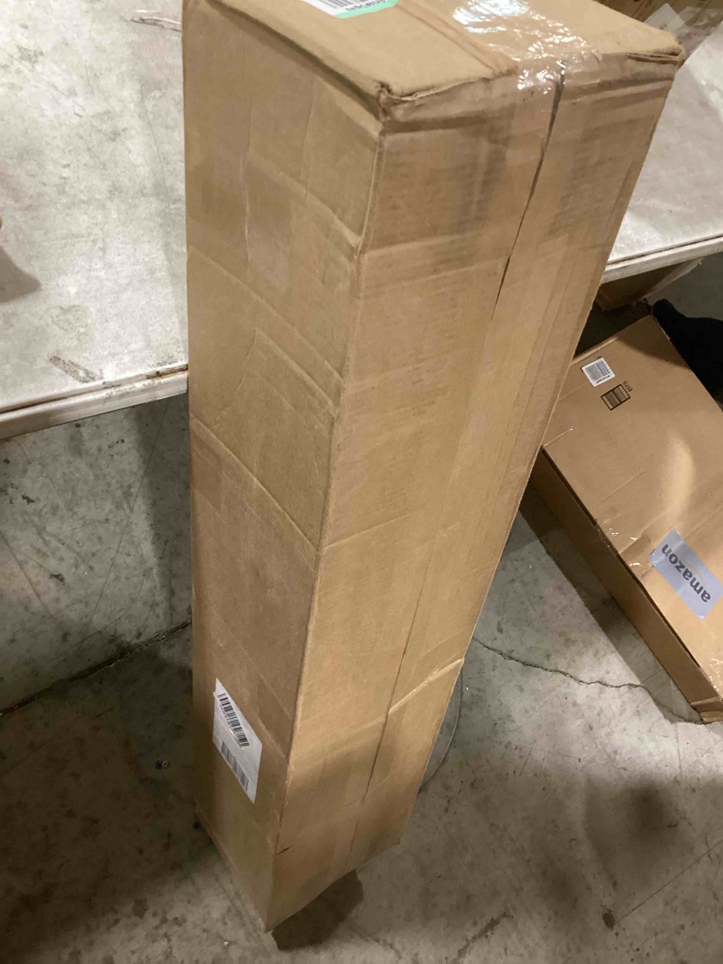 https://s3.amazonaws.com/lotting-images-prod/bidfta/BLU6325501_1715183030219.jpeg