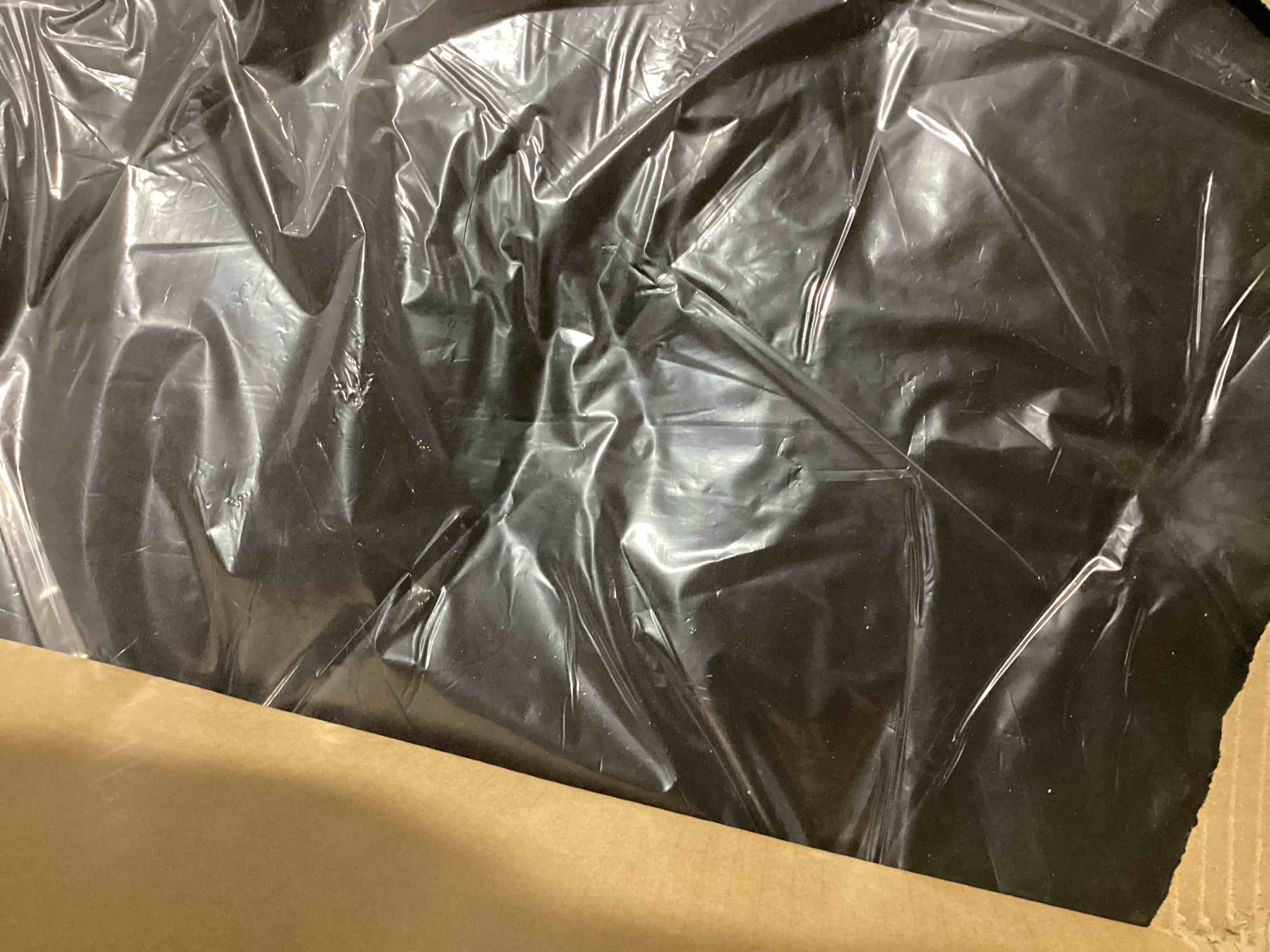 https://s3.amazonaws.com/lotting-images-prod/bidfta/BLU6326387_1712085651435.jpeg