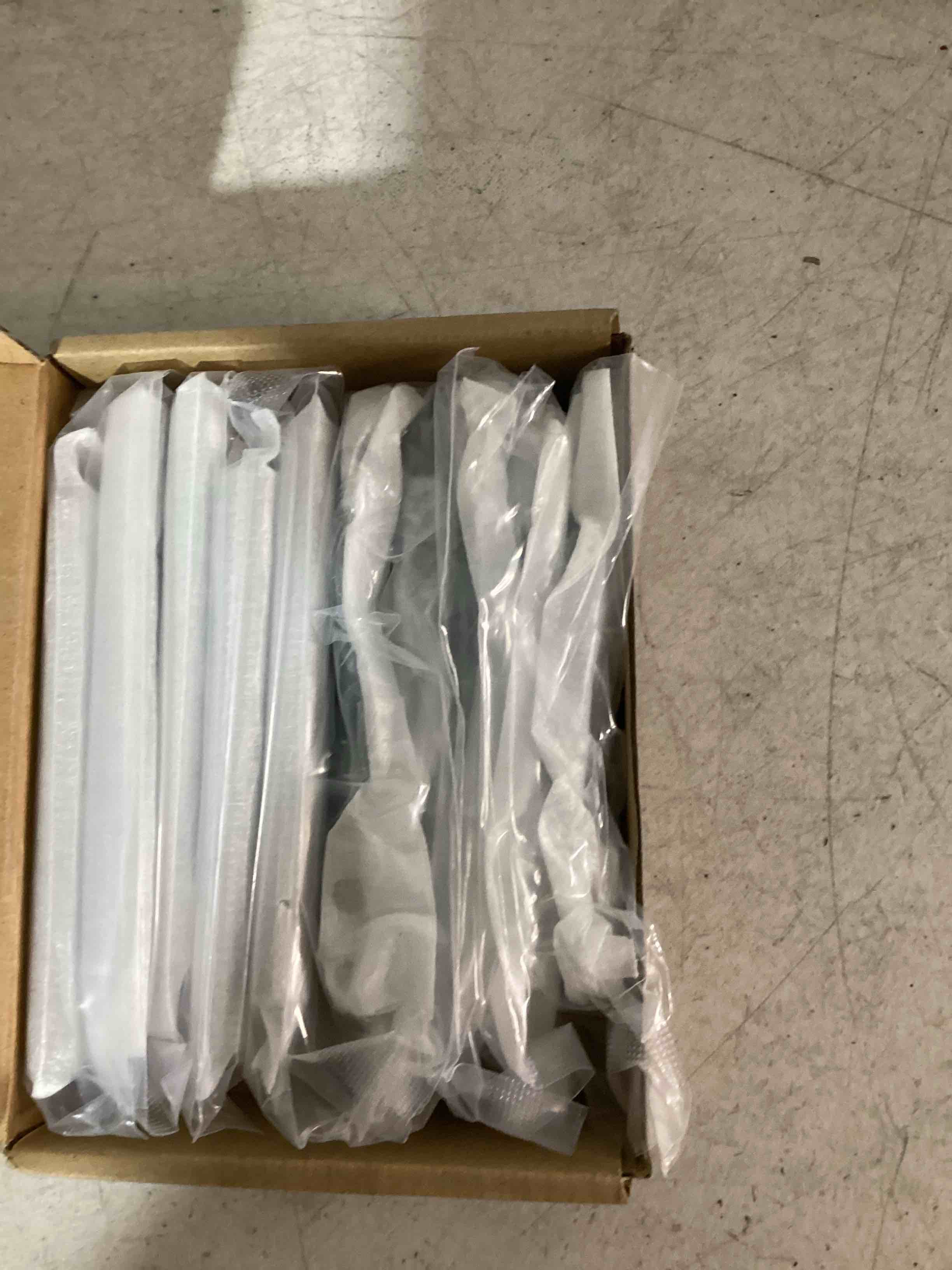 https://s3.amazonaws.com/lotting-images-prod/bidfta/BLU6328173_1713207418863.jpeg