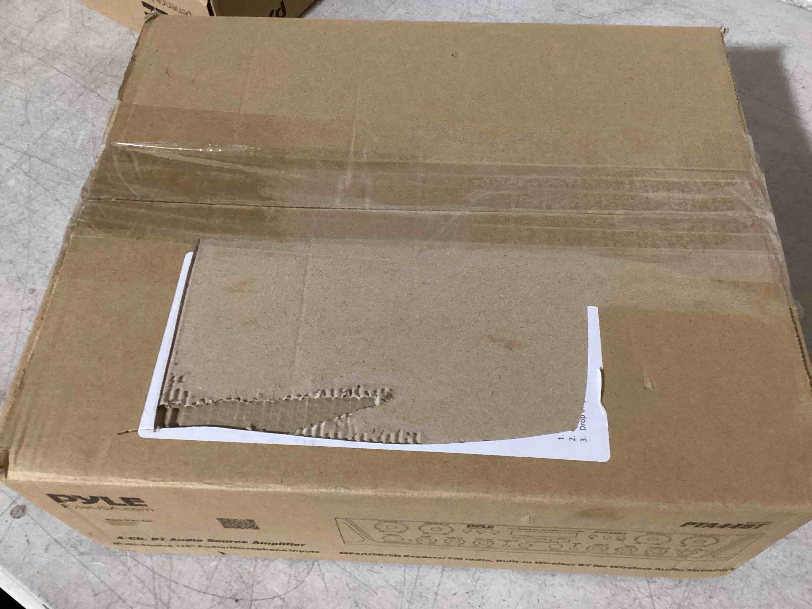 https://s3.amazonaws.com/lotting-images-prod/bidfta/BLU6328856_1714064197527.jpeg