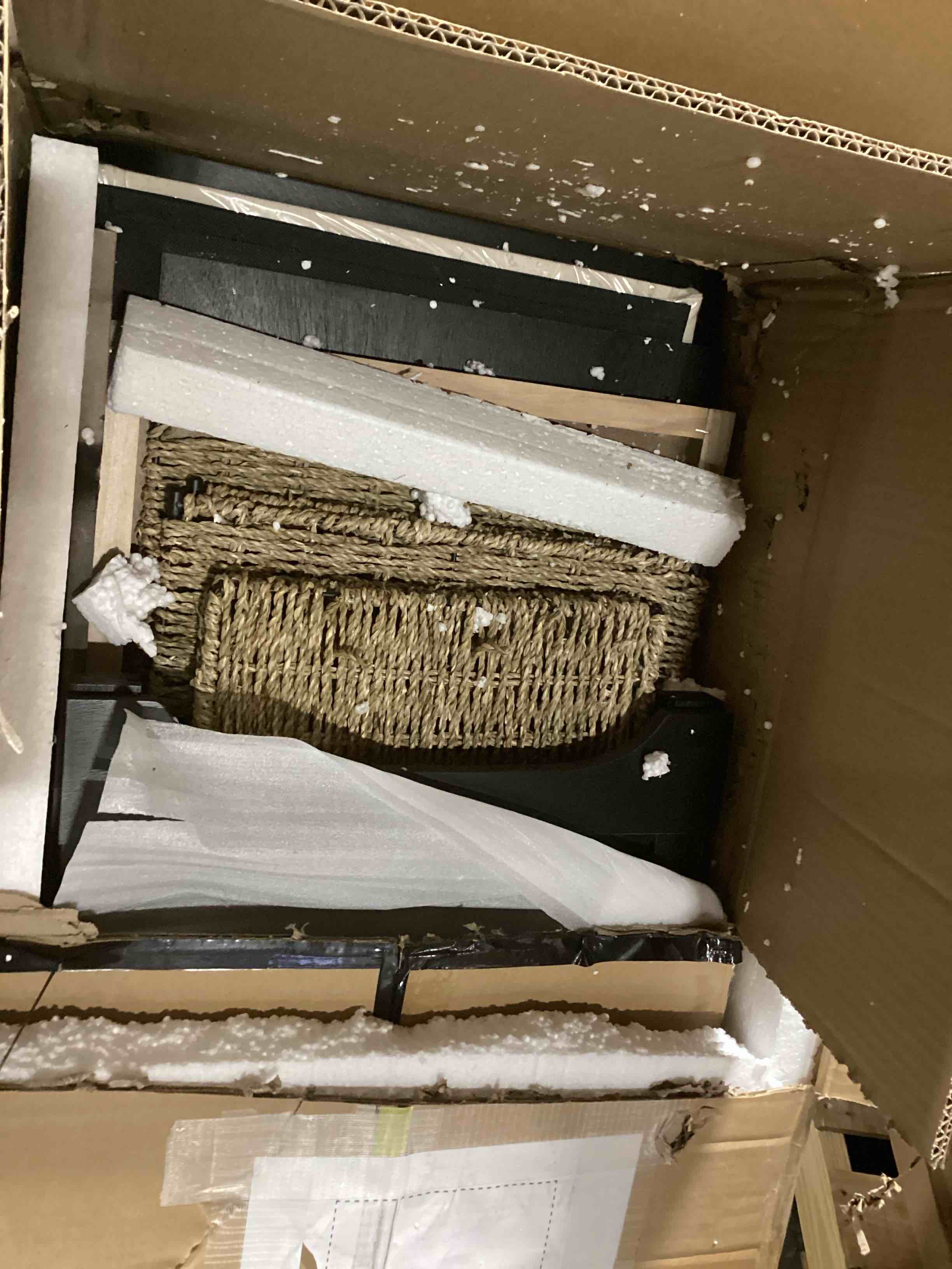 https://s3.amazonaws.com/lotting-images-prod/bidfta/BLU6329776_1713188858852.jpeg