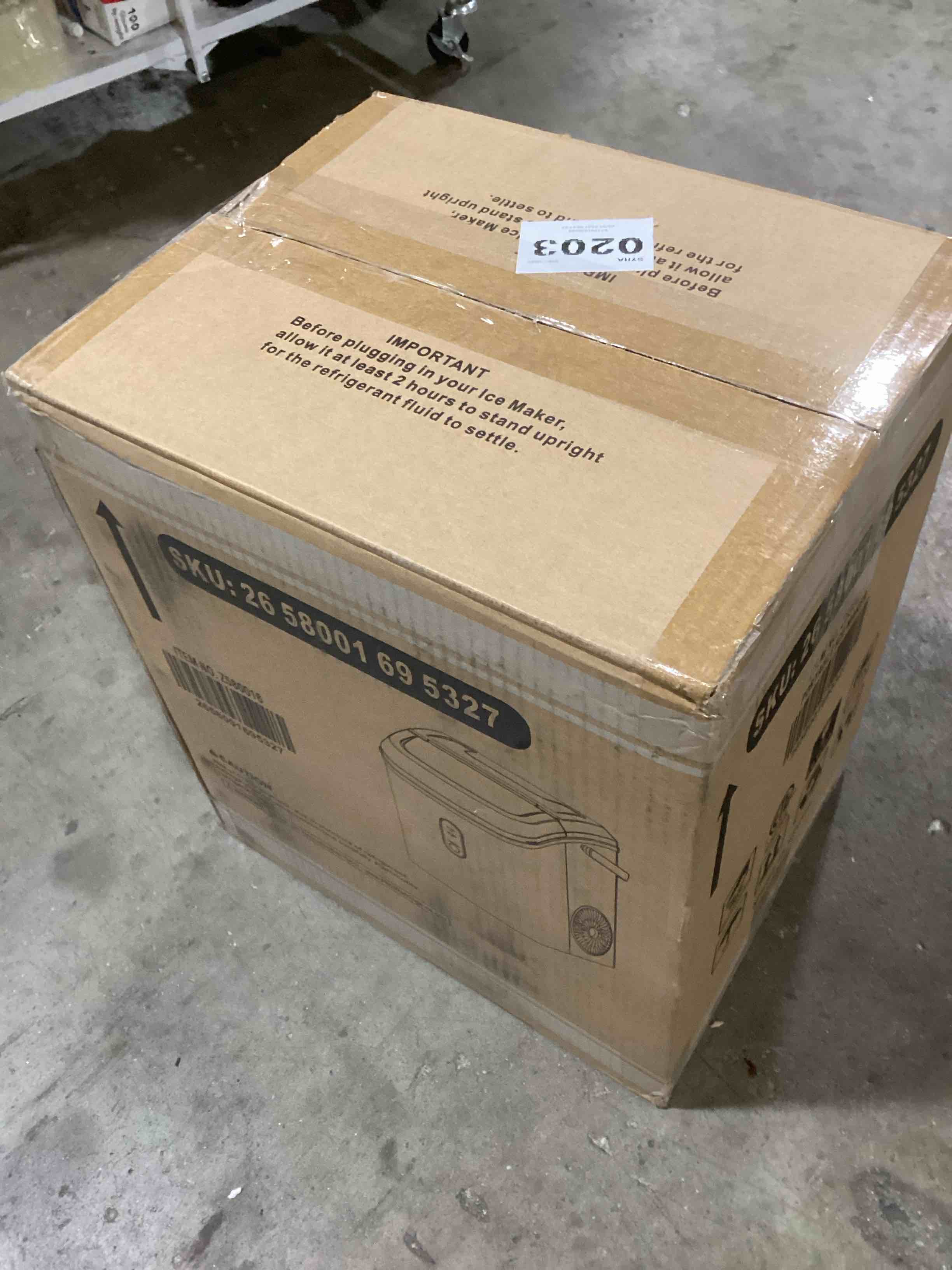 https://s3.amazonaws.com/lotting-images-prod/bidfta/BLU6330450_1712083554612.jpeg