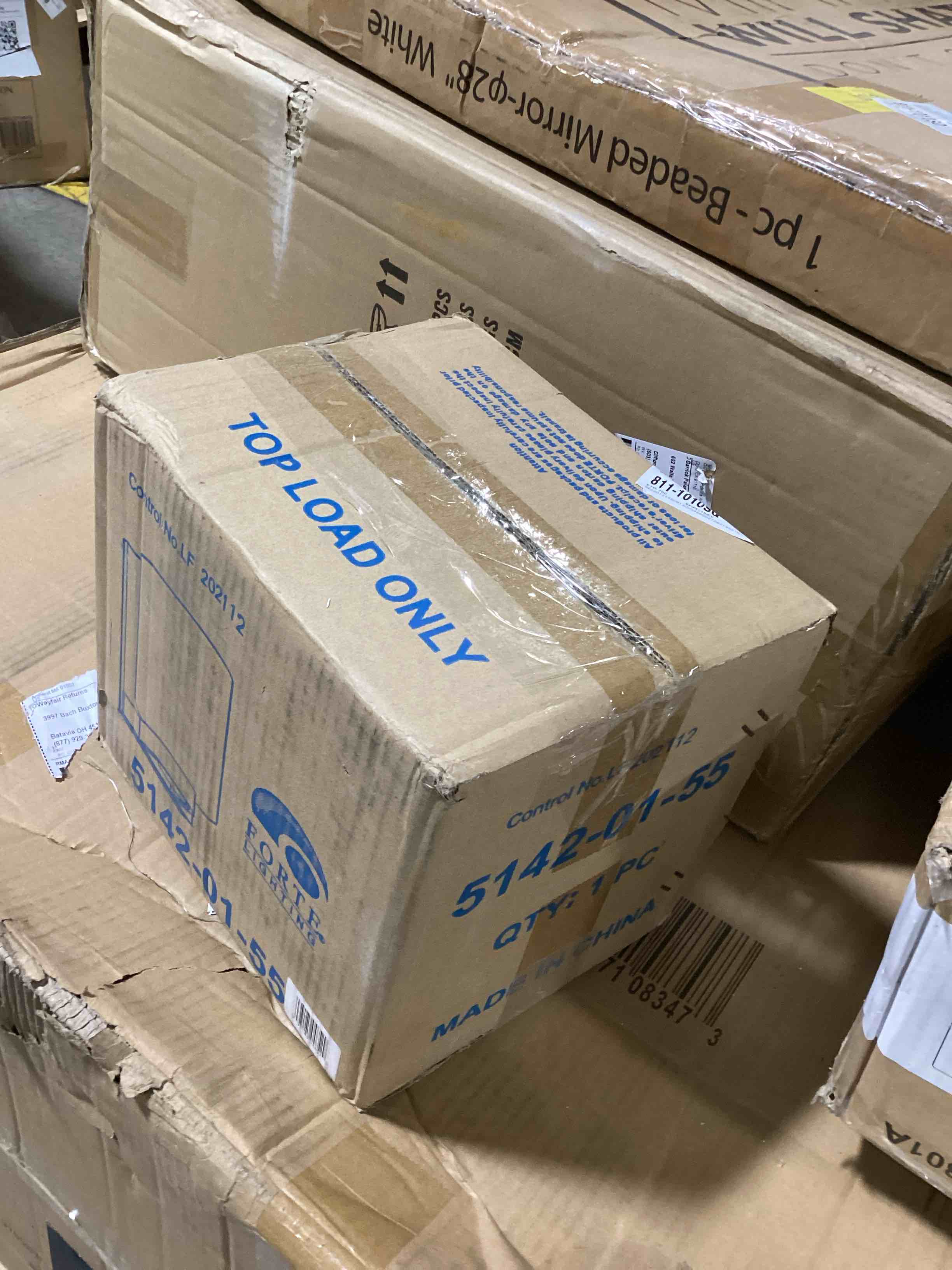 https://s3.amazonaws.com/lotting-images-prod/bidfta/BLU6331256_1713280656798.jpeg