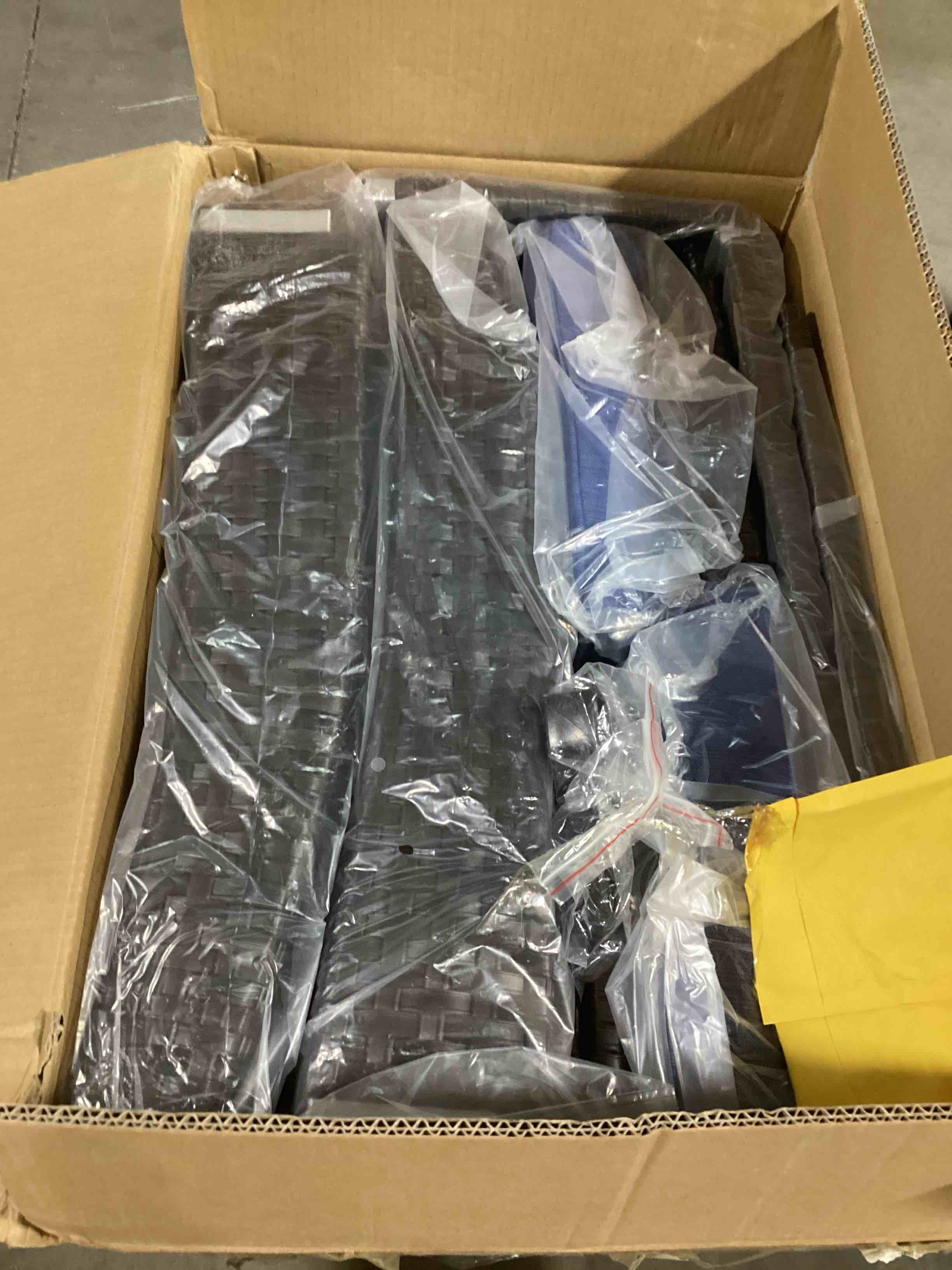 Lovall Outdoor rattan center sofa