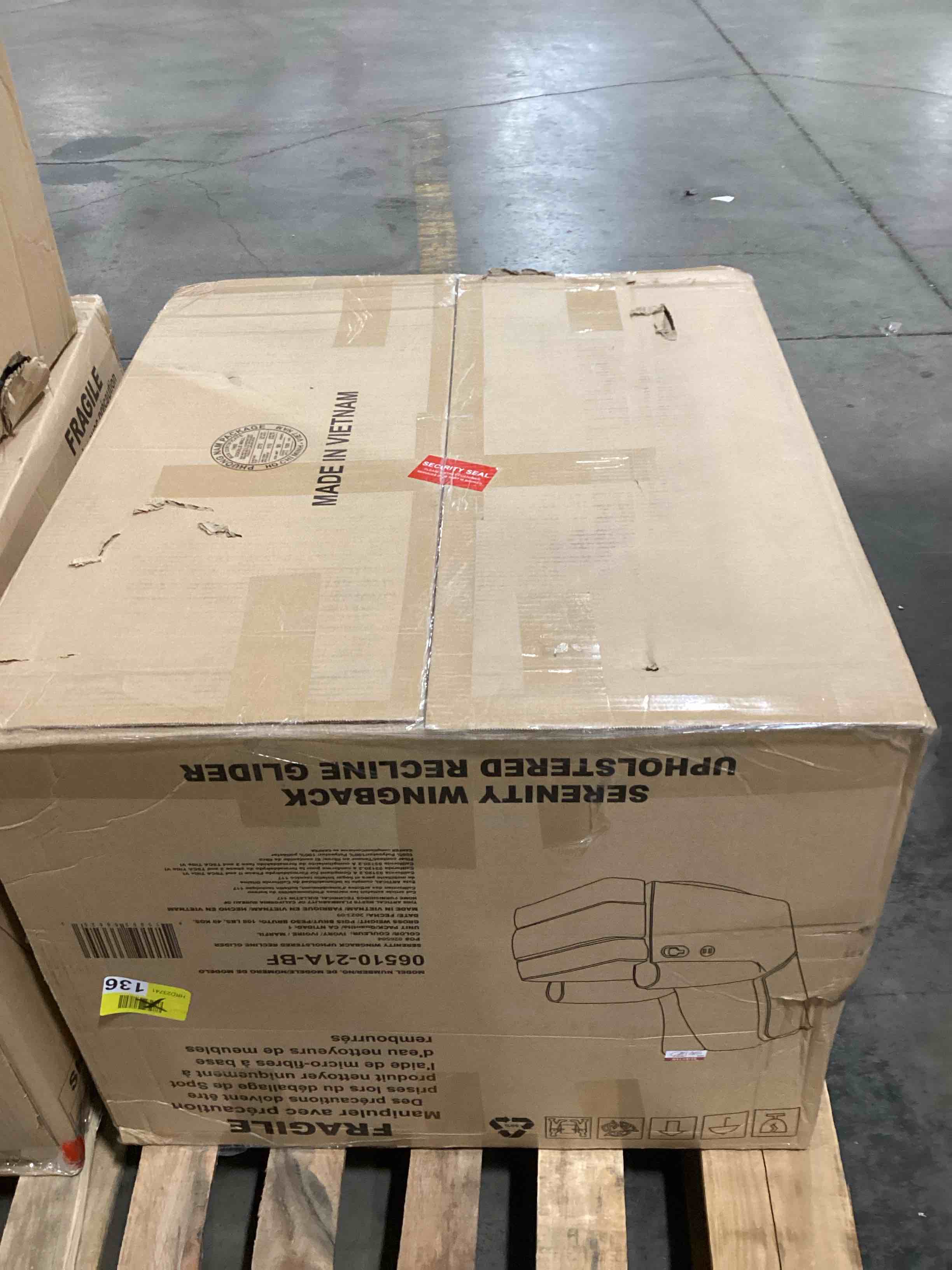 https://s3.amazonaws.com/lotting-images-prod/bidfta/BLU6331775_1714135657928.jpeg