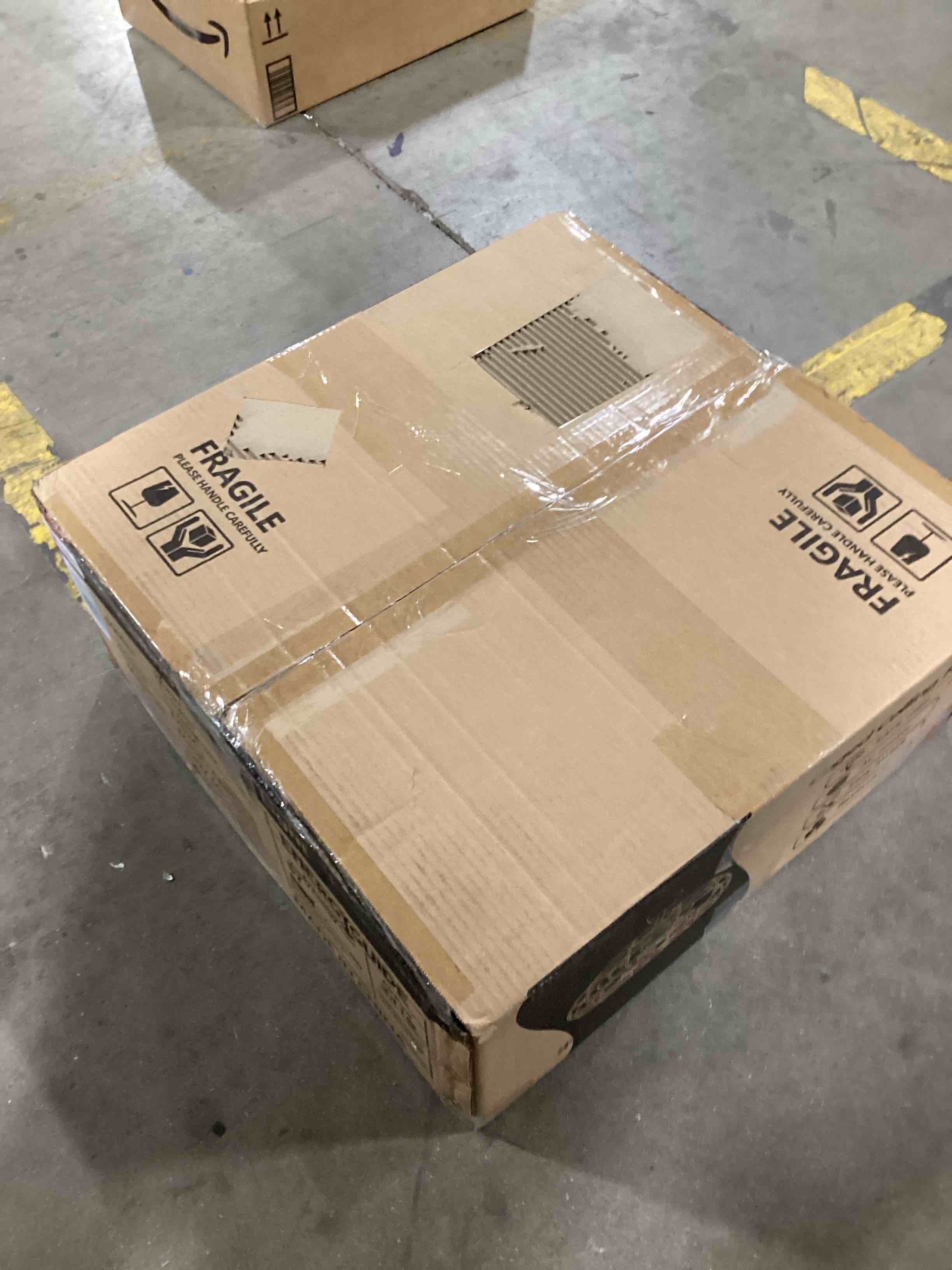 https://s3.amazonaws.com/lotting-images-prod/bidfta/BLU6331804_1714144652917.jpeg