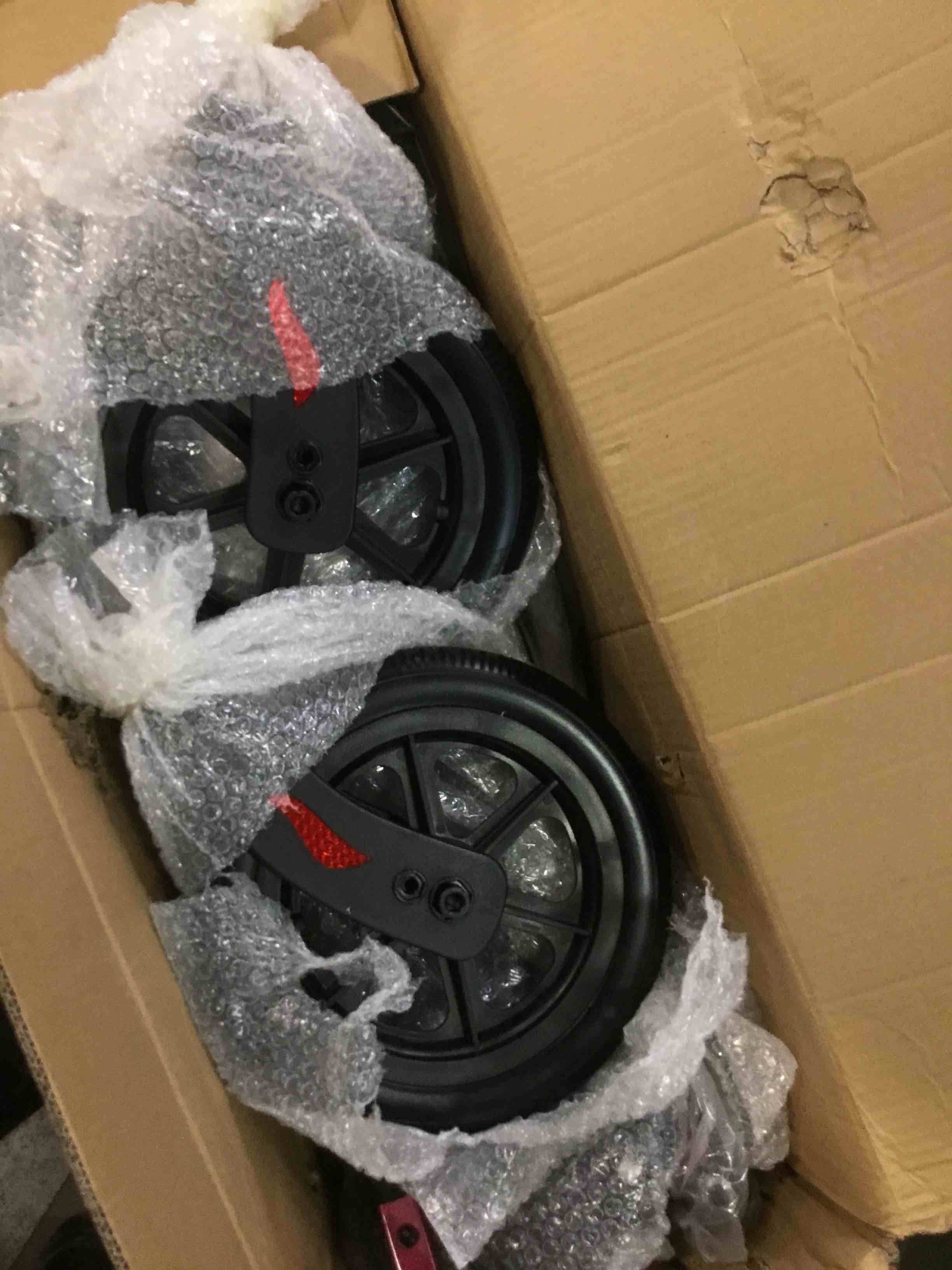 https://s3.amazonaws.com/lotting-images-prod/bidfta/BLU6332248_1711736551564.jpeg
