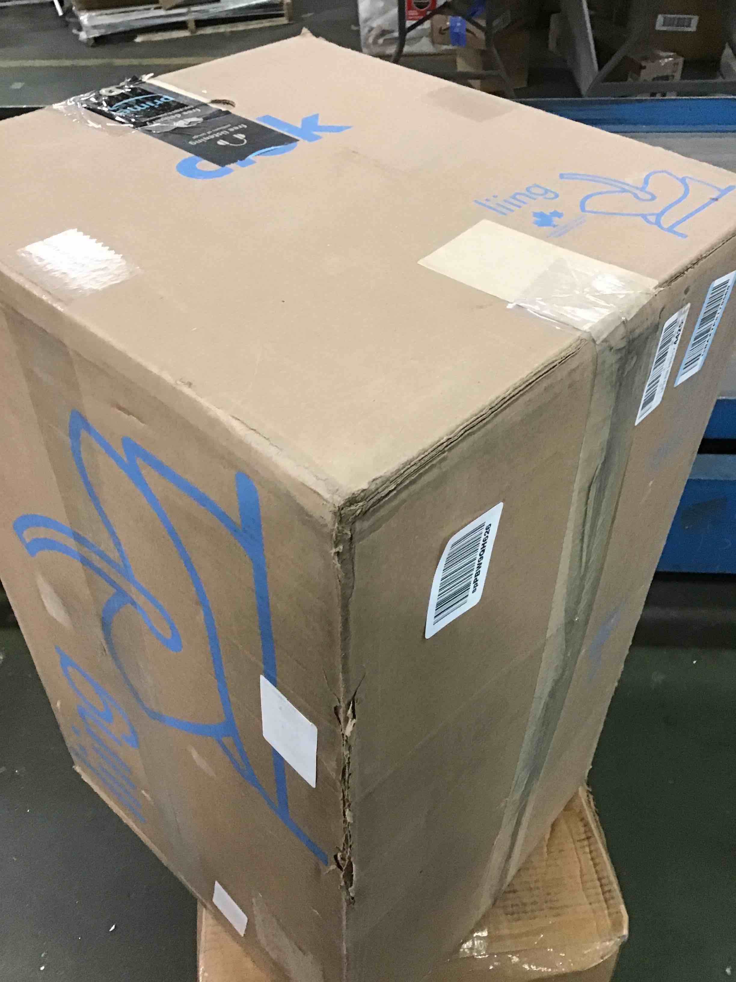 https://s3.amazonaws.com/lotting-images-prod/bidfta/BLU6332347_1711801217825.jpeg