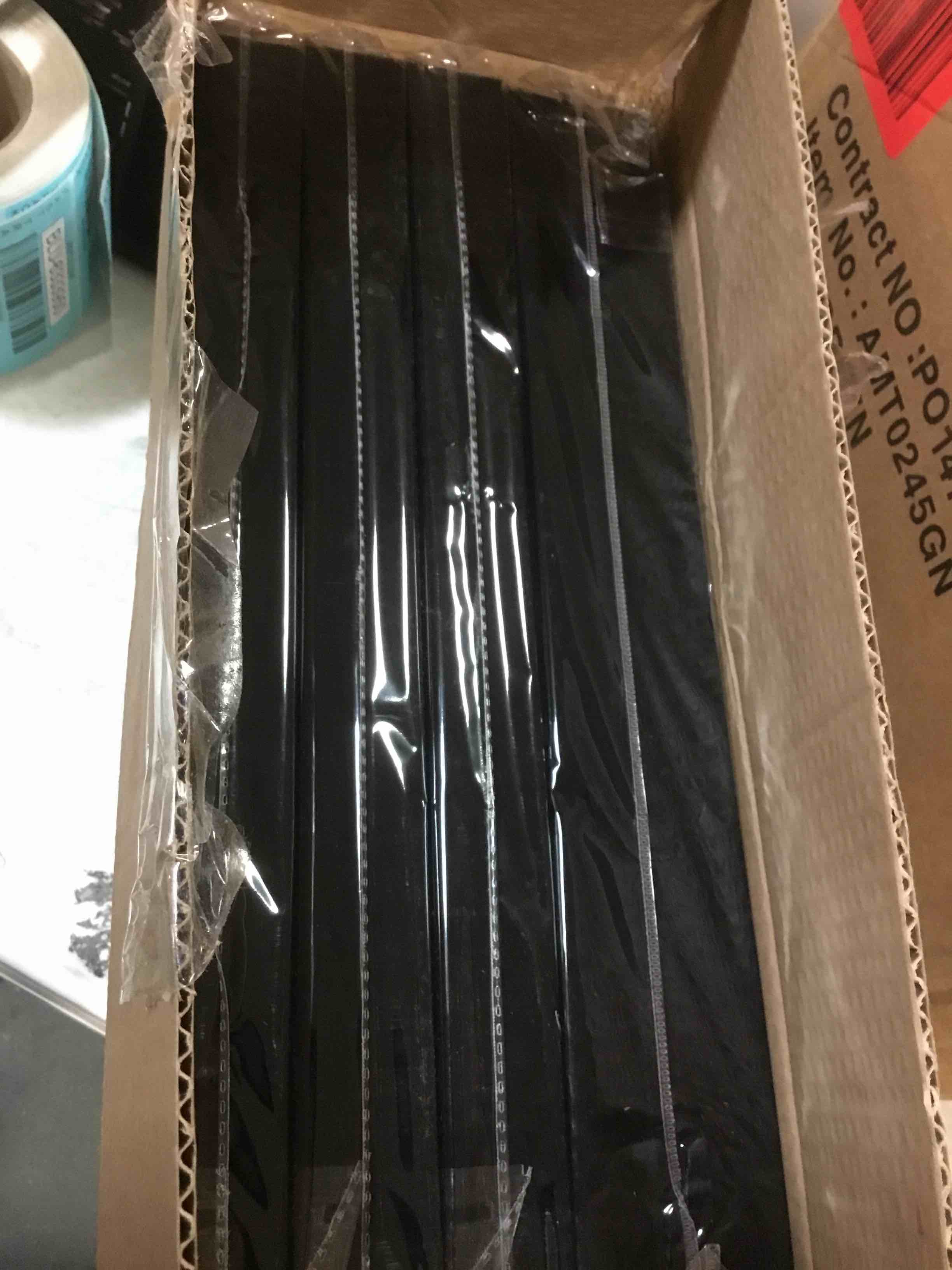 https://s3.amazonaws.com/lotting-images-prod/bidfta/BLU6333939_1712415925214.jpeg