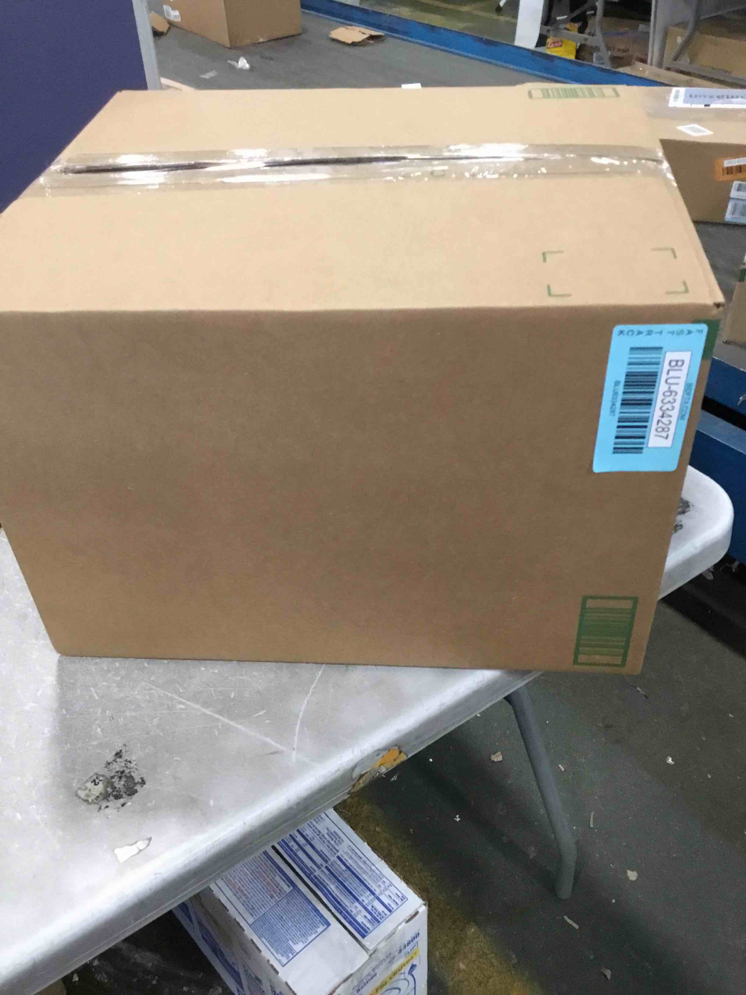 https://s3.amazonaws.com/lotting-images-prod/bidfta/BLU6334287_1712606583914.jpeg