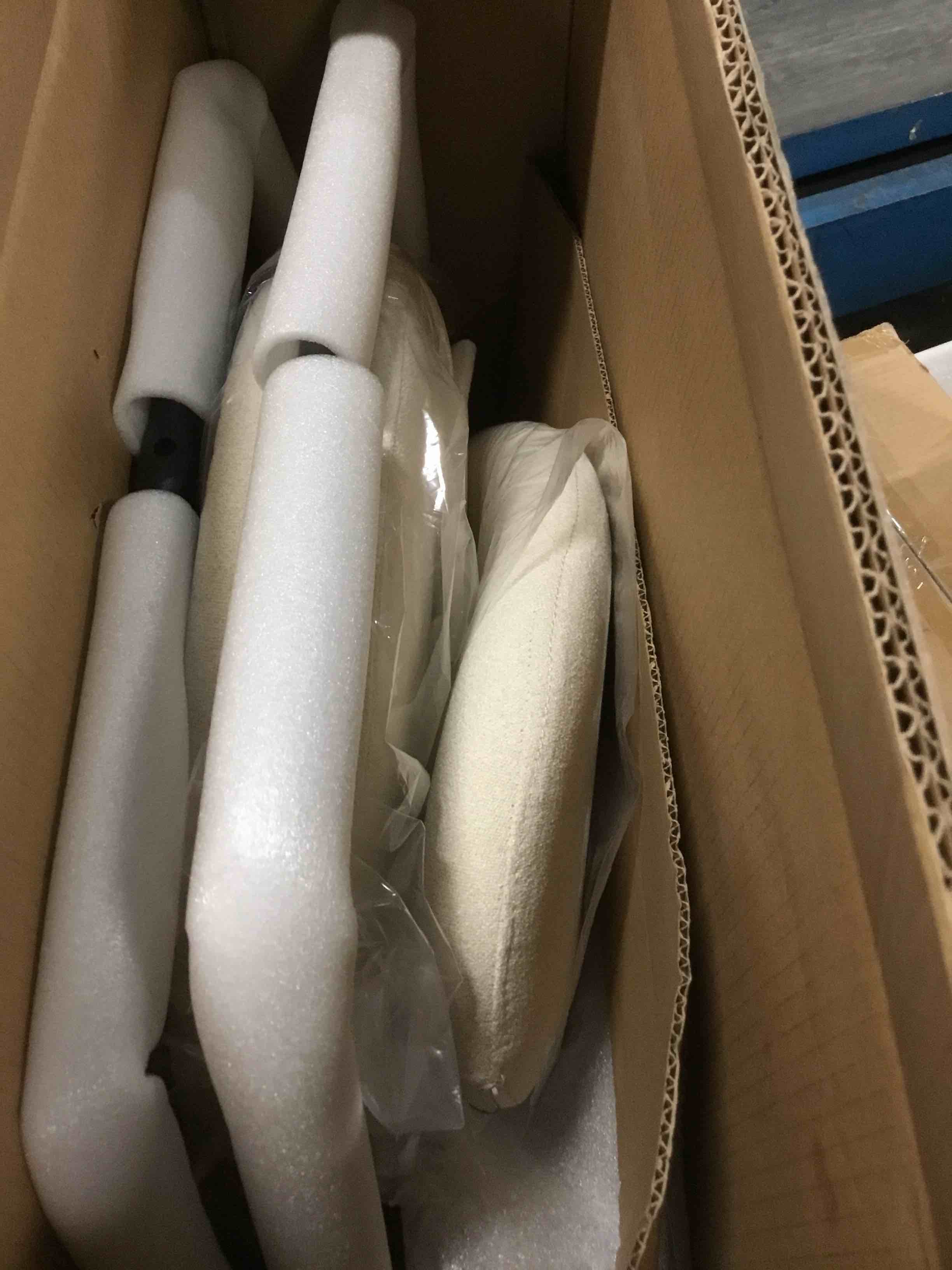 https://s3.amazonaws.com/lotting-images-prod/bidfta/BLU6334388_1712669560852.jpeg