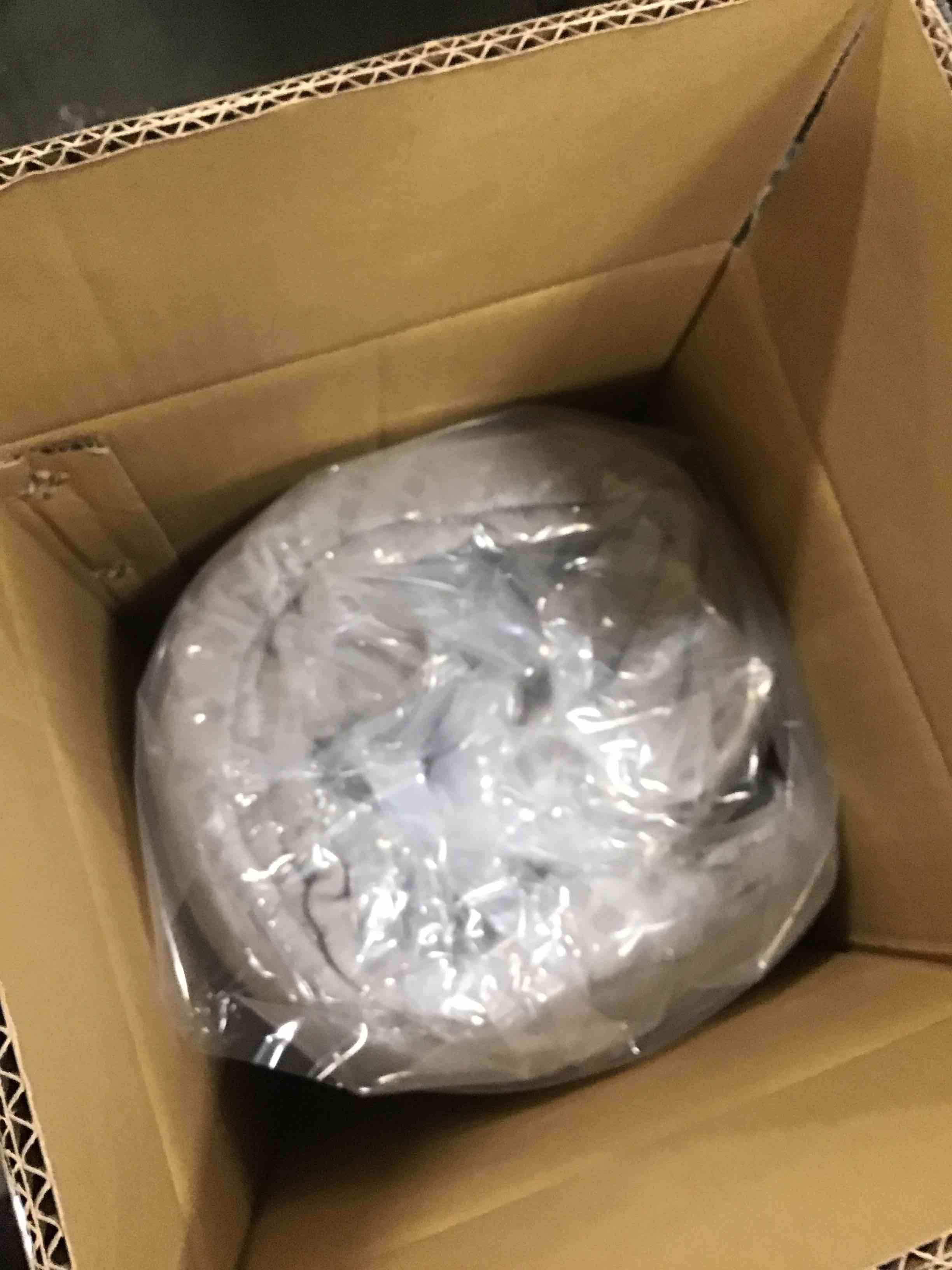 https://s3.amazonaws.com/lotting-images-prod/bidfta/BLU6335455_1712149979539.jpeg