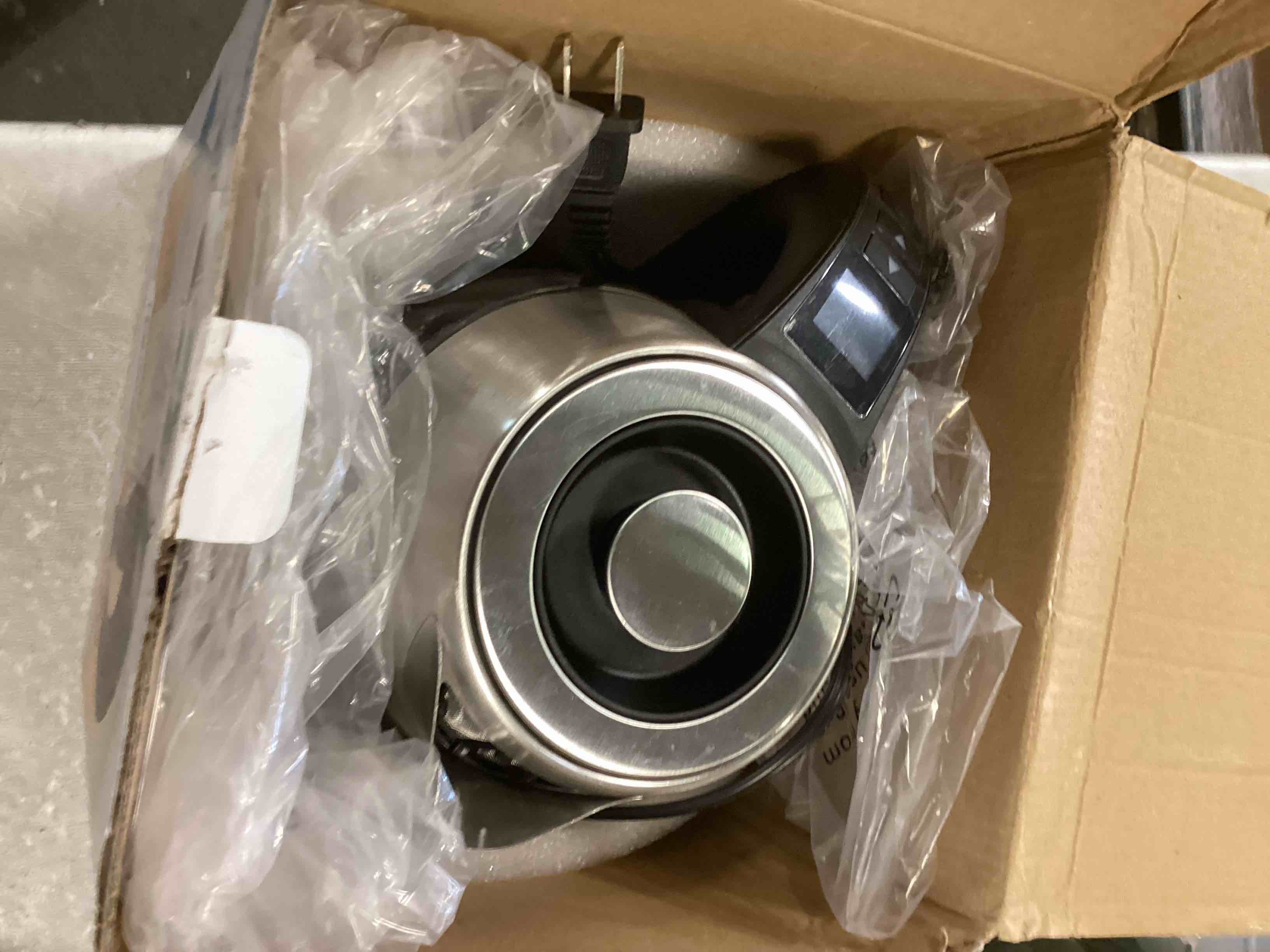https://s3.amazonaws.com/lotting-images-prod/bidfta/BLU6336400_1712509087705.jpeg