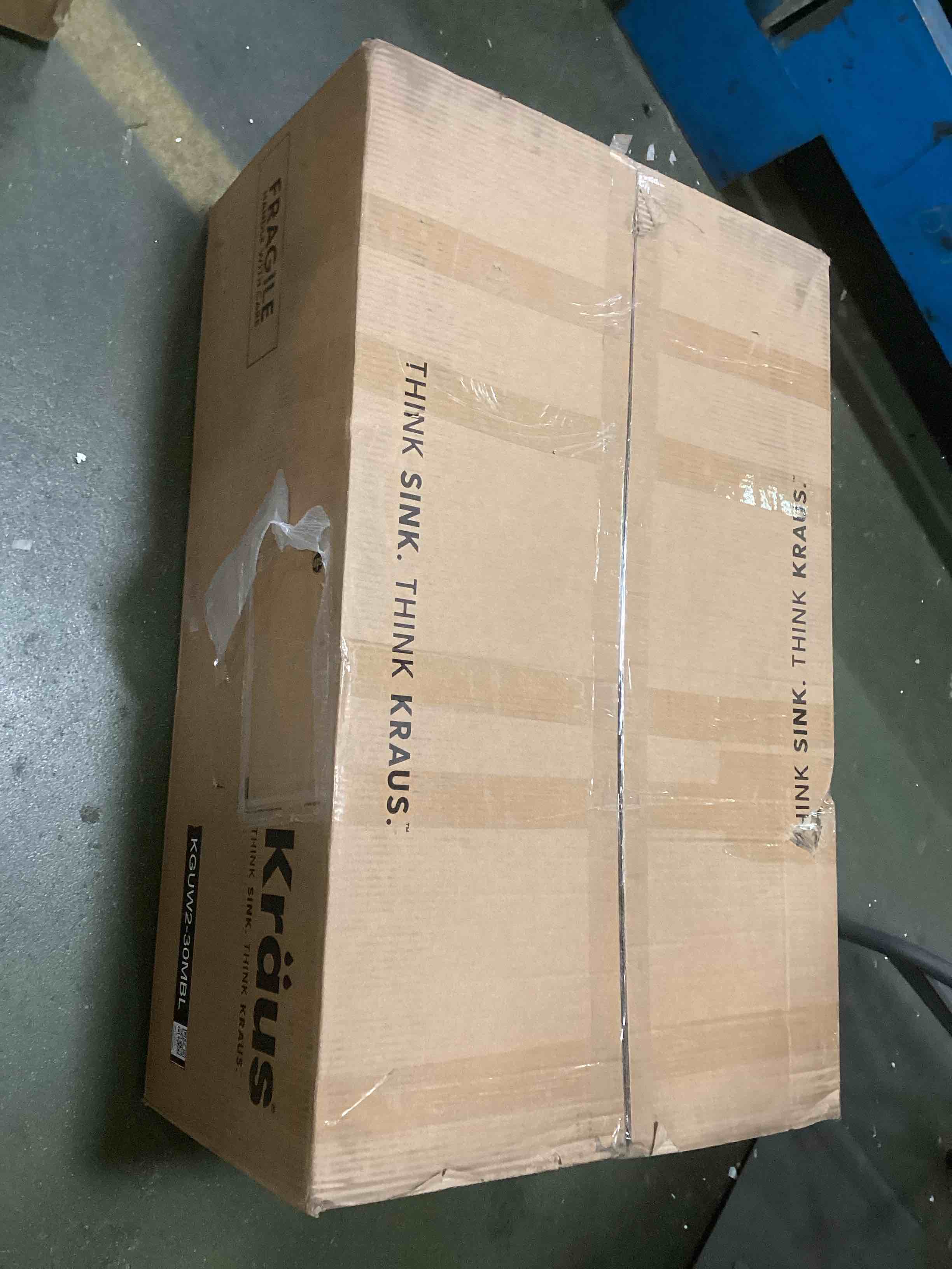 https://s3.amazonaws.com/lotting-images-prod/bidfta/BLU6336600_1711982075117.jpeg