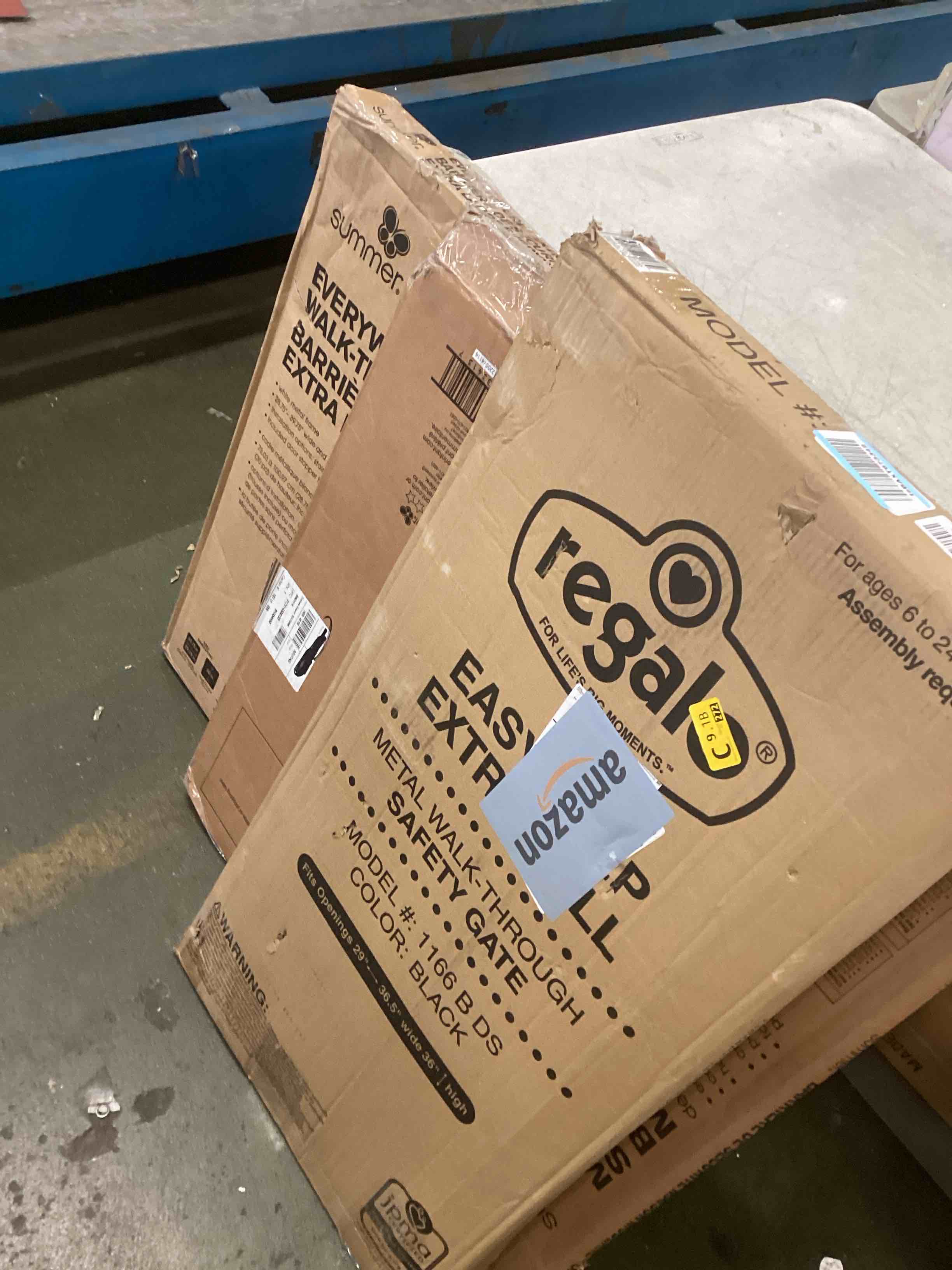 https://s3.amazonaws.com/lotting-images-prod/bidfta/BLU6336650_1711987364336.jpeg