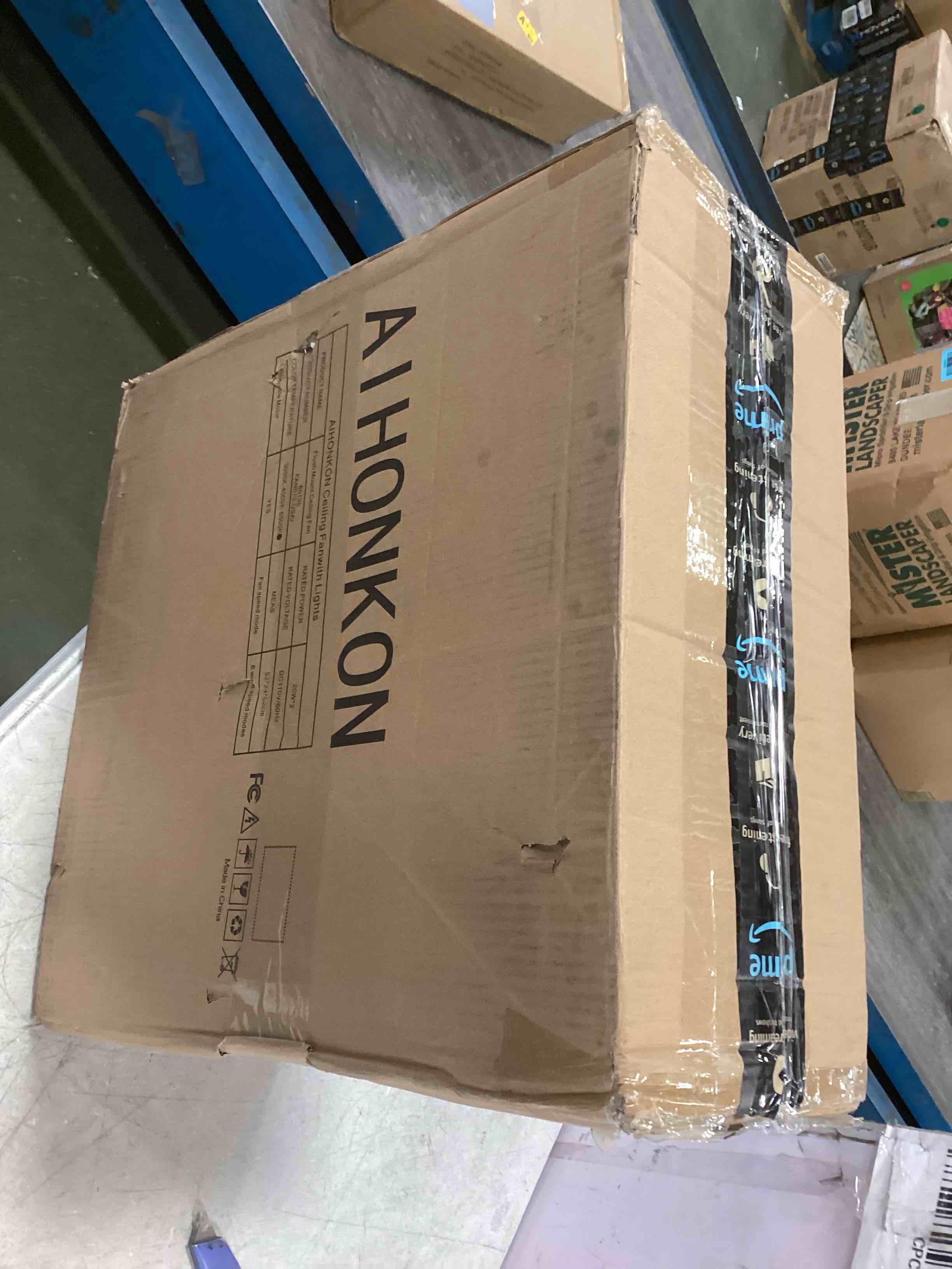 https://s3.amazonaws.com/lotting-images-prod/bidfta/BLU6336703_1711994359580.jpeg