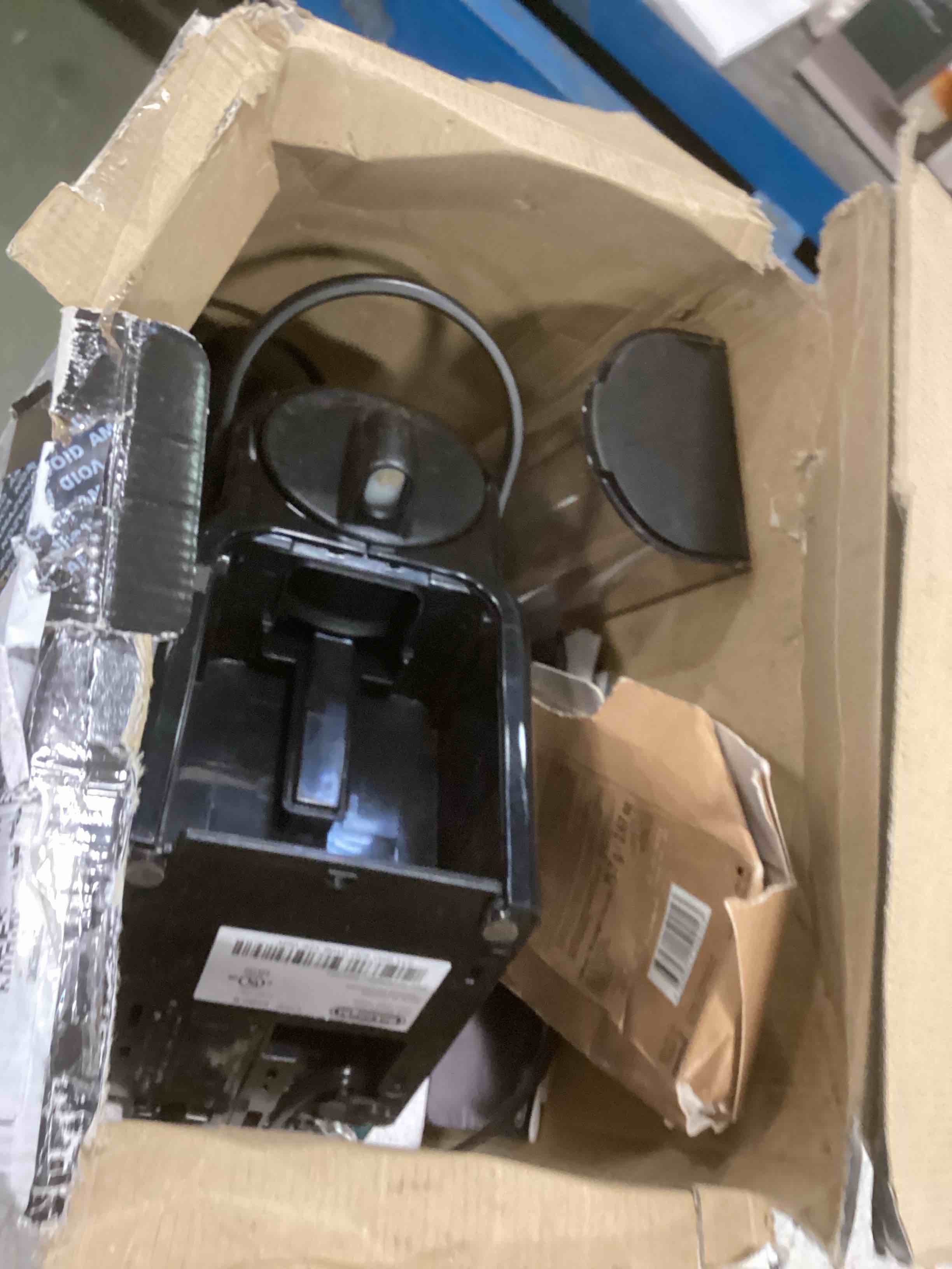 https://s3.amazonaws.com/lotting-images-prod/bidfta/BLU6336777_1712002009004.jpeg