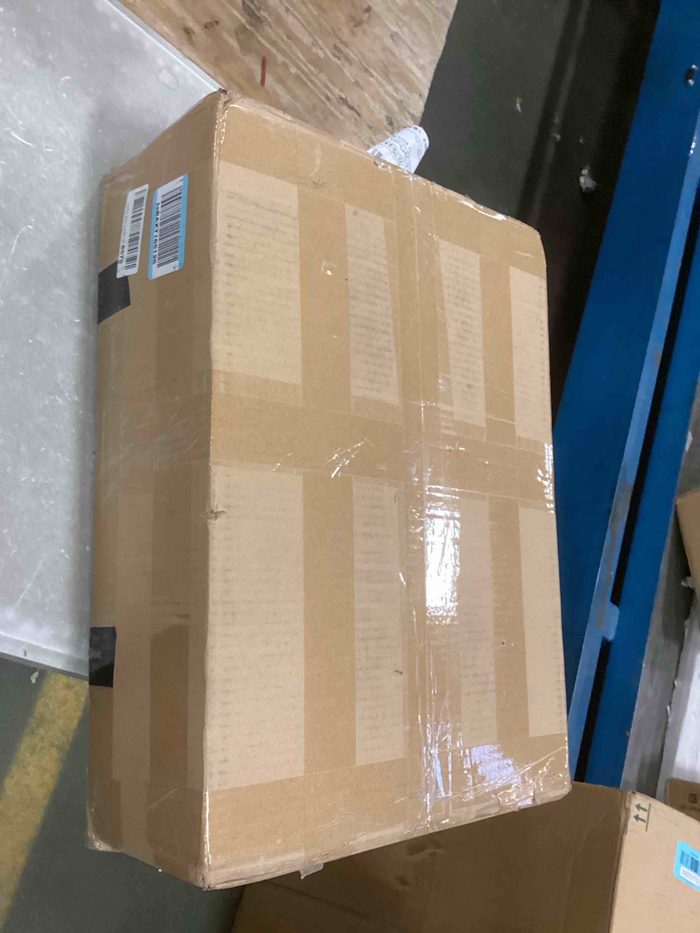 https://s3.amazonaws.com/lotting-images-prod/bidfta/BLU6336841_1712060447965.jpeg