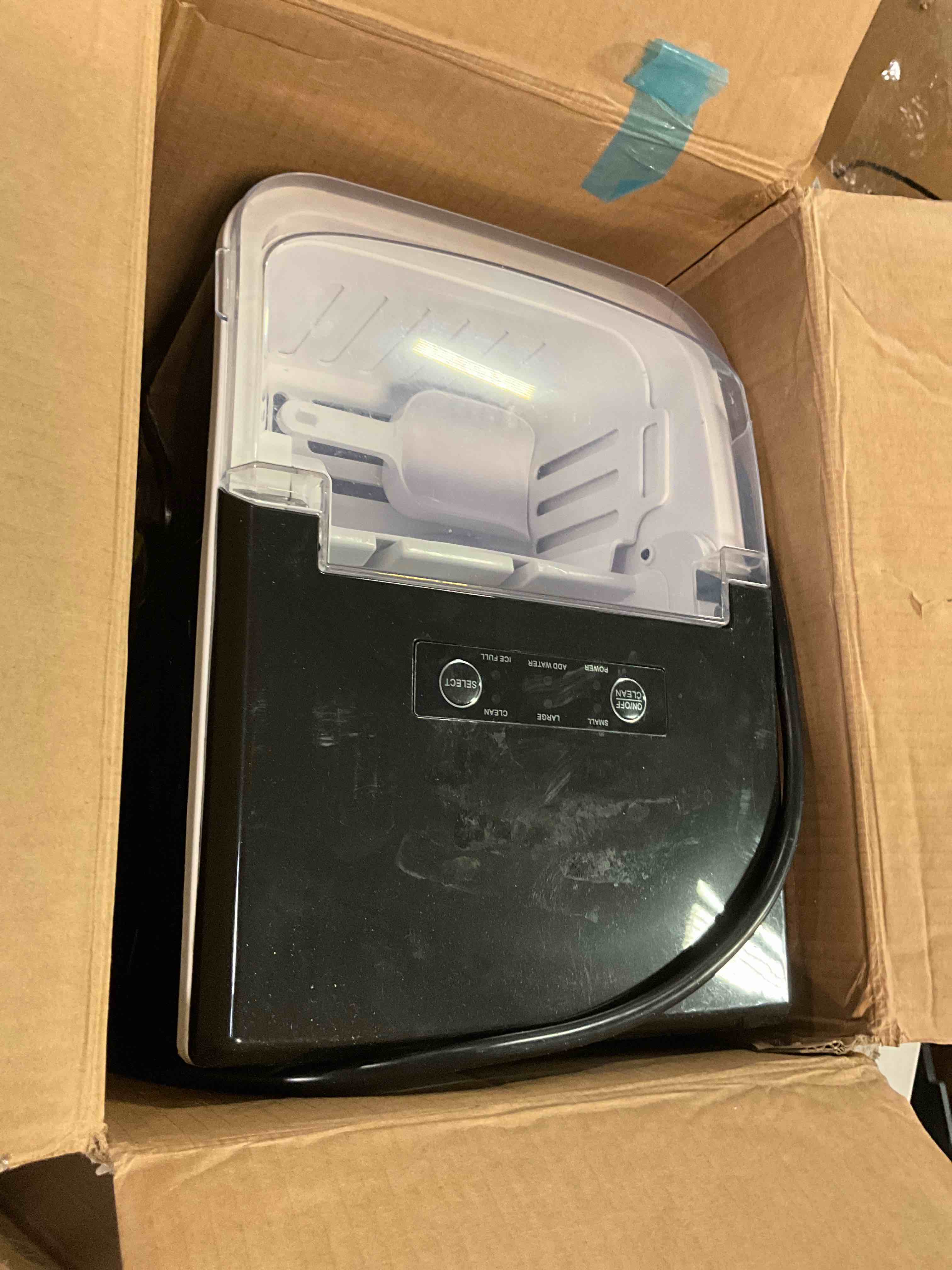 https://s3.amazonaws.com/lotting-images-prod/bidfta/BLU6338041_1712253211992.jpeg