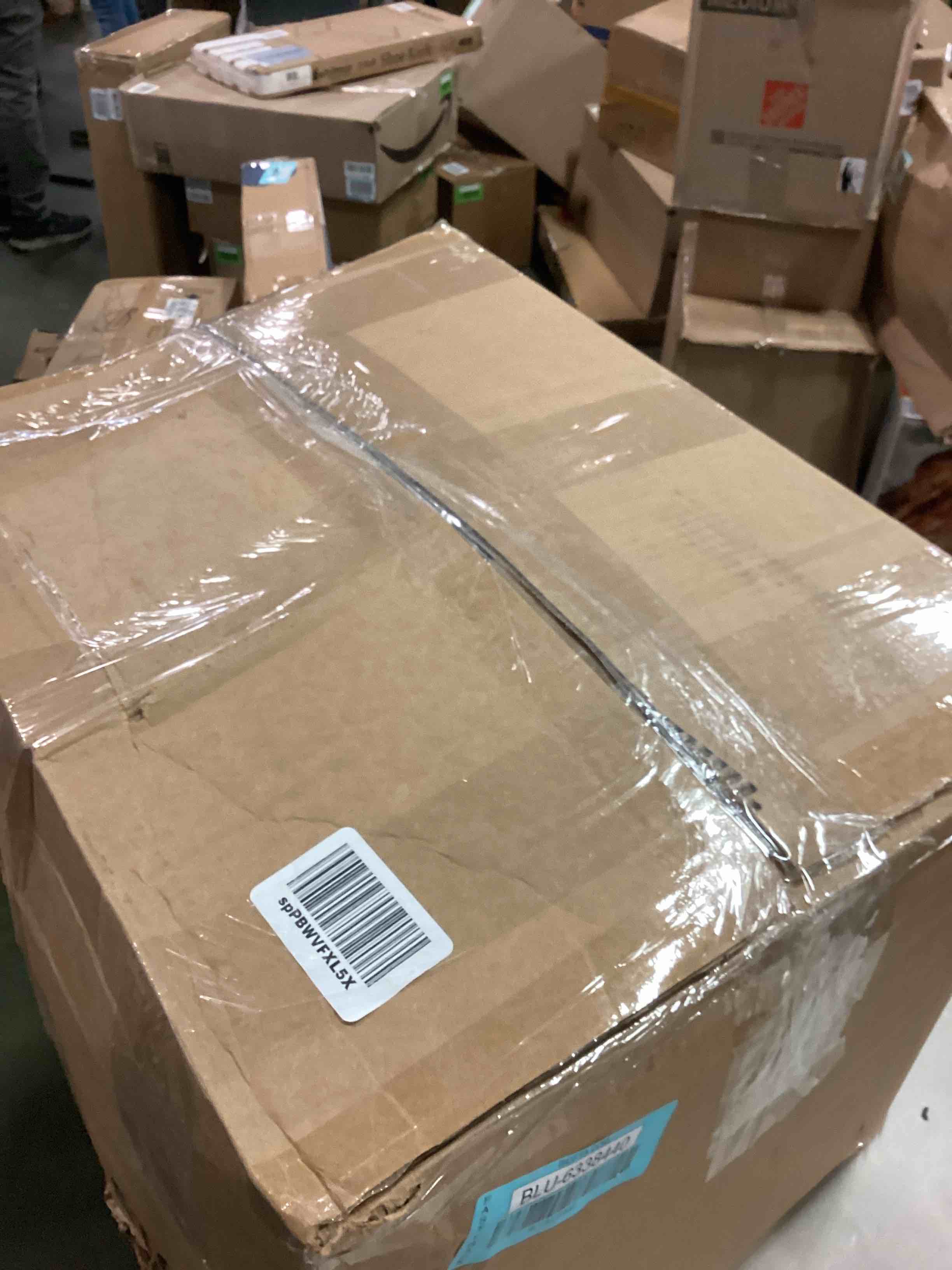 https://s3.amazonaws.com/lotting-images-prod/bidfta/BLU6338440_1713187003304.jpeg