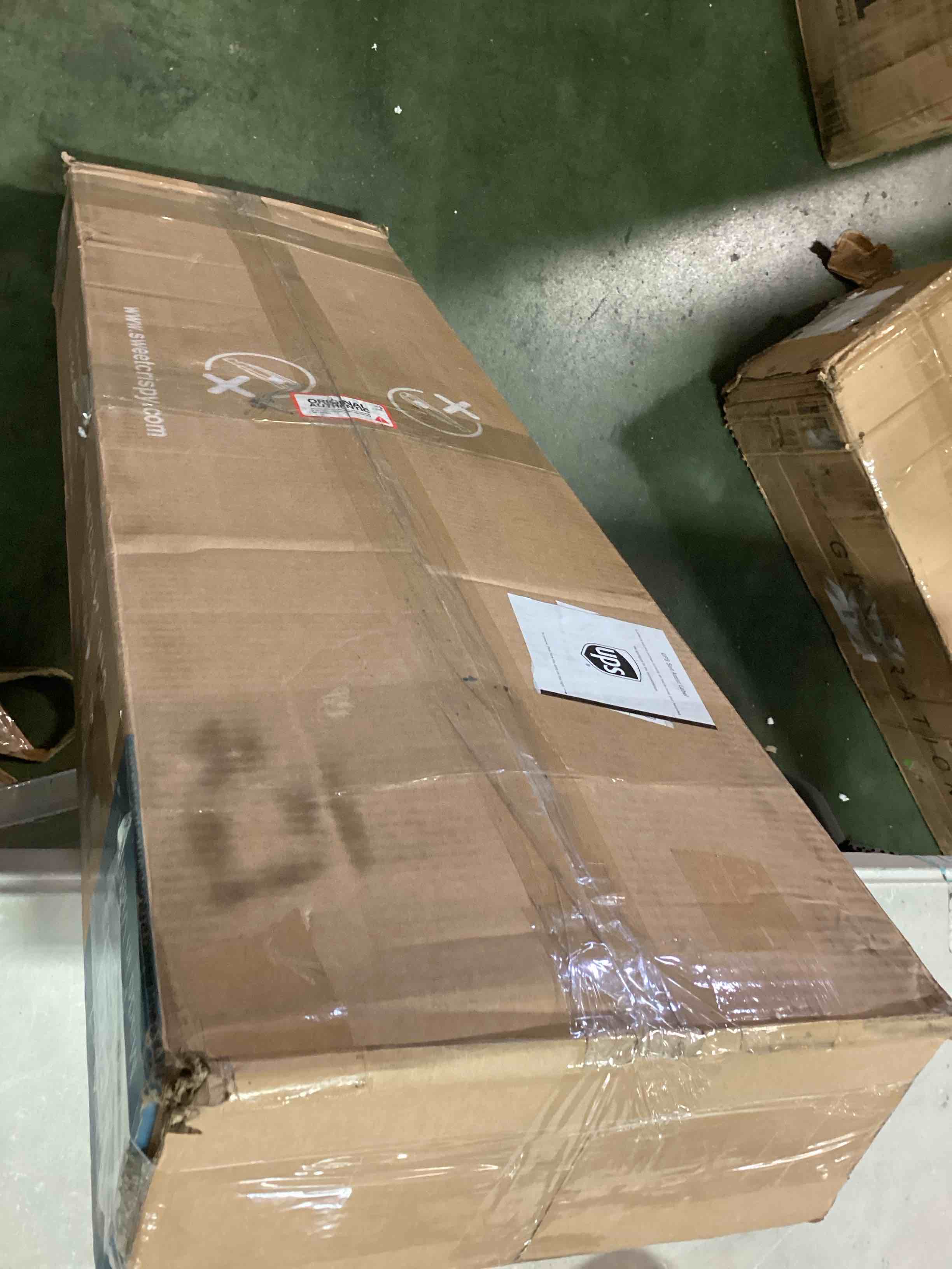 https://s3.amazonaws.com/lotting-images-prod/bidfta/BLU6338510_1713209872101.jpeg