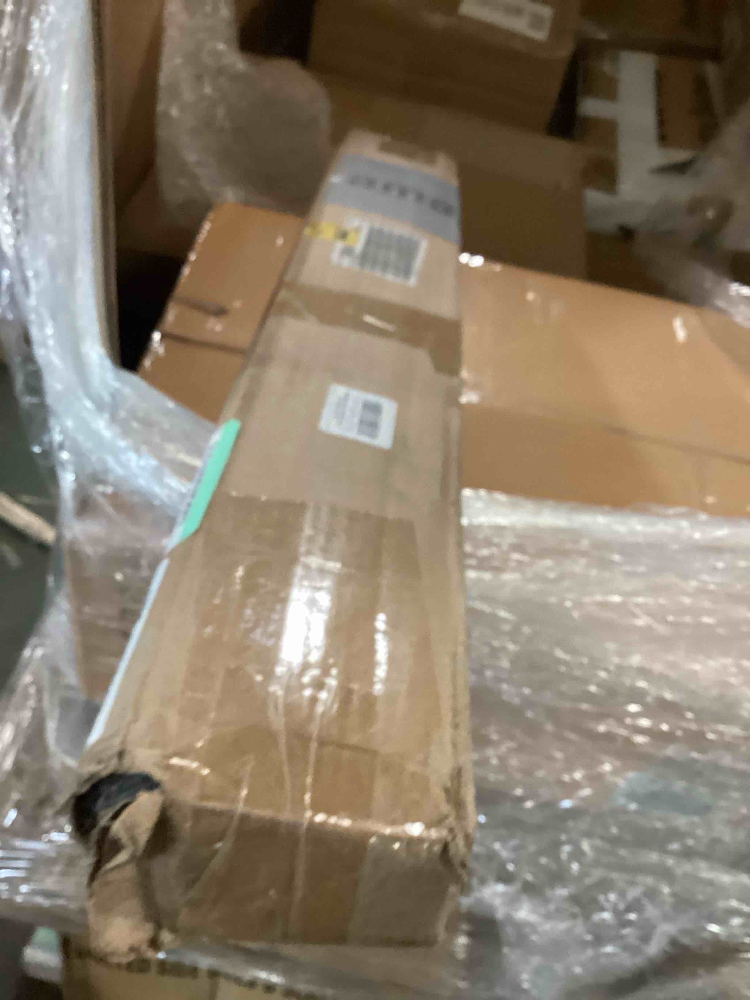 https://s3.amazonaws.com/lotting-images-prod/bidfta/BLU6339458_1711802170221.jpeg