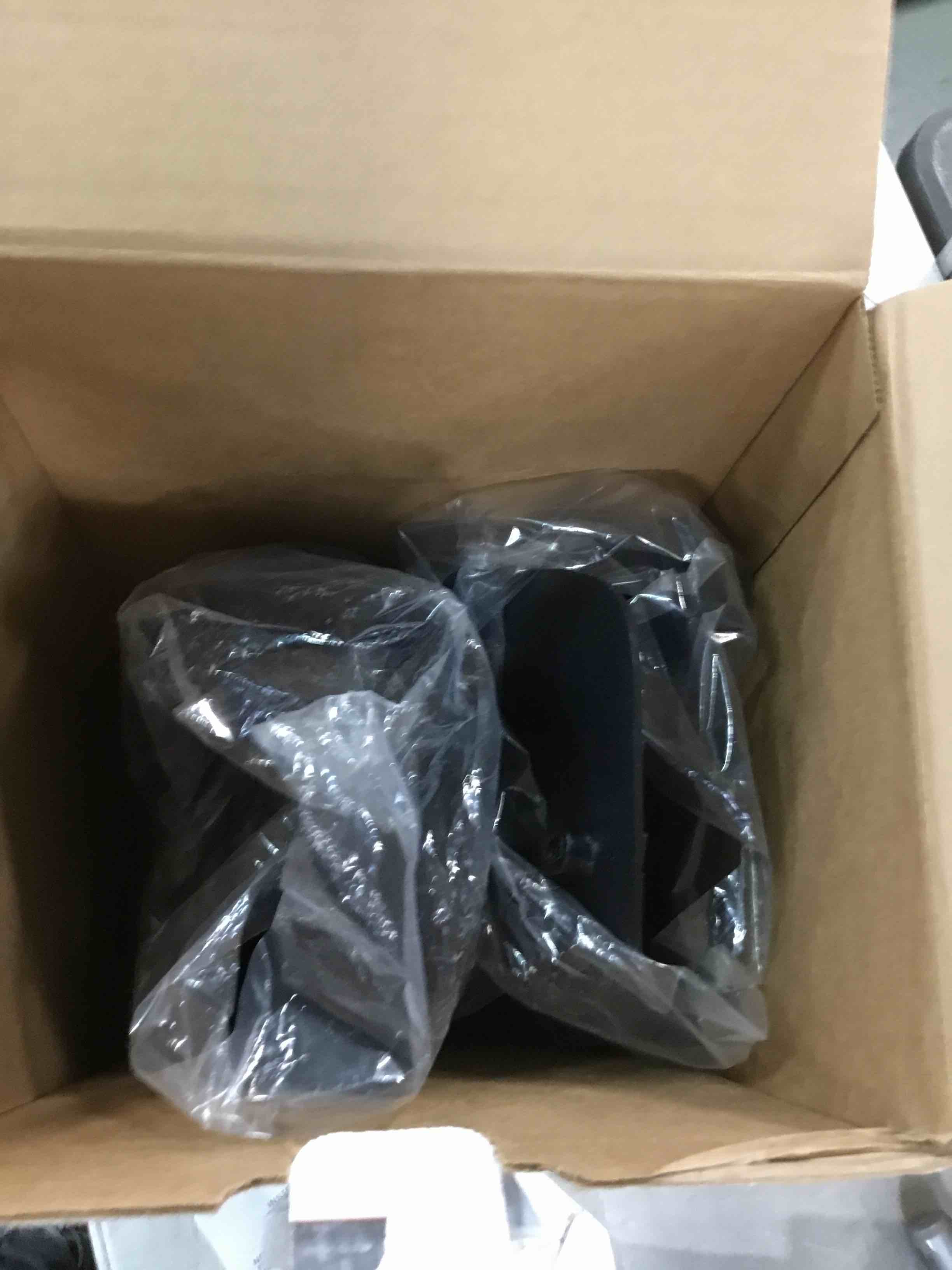 https://s3.amazonaws.com/lotting-images-prod/bidfta/BLU6339827_1712319572477.jpeg
