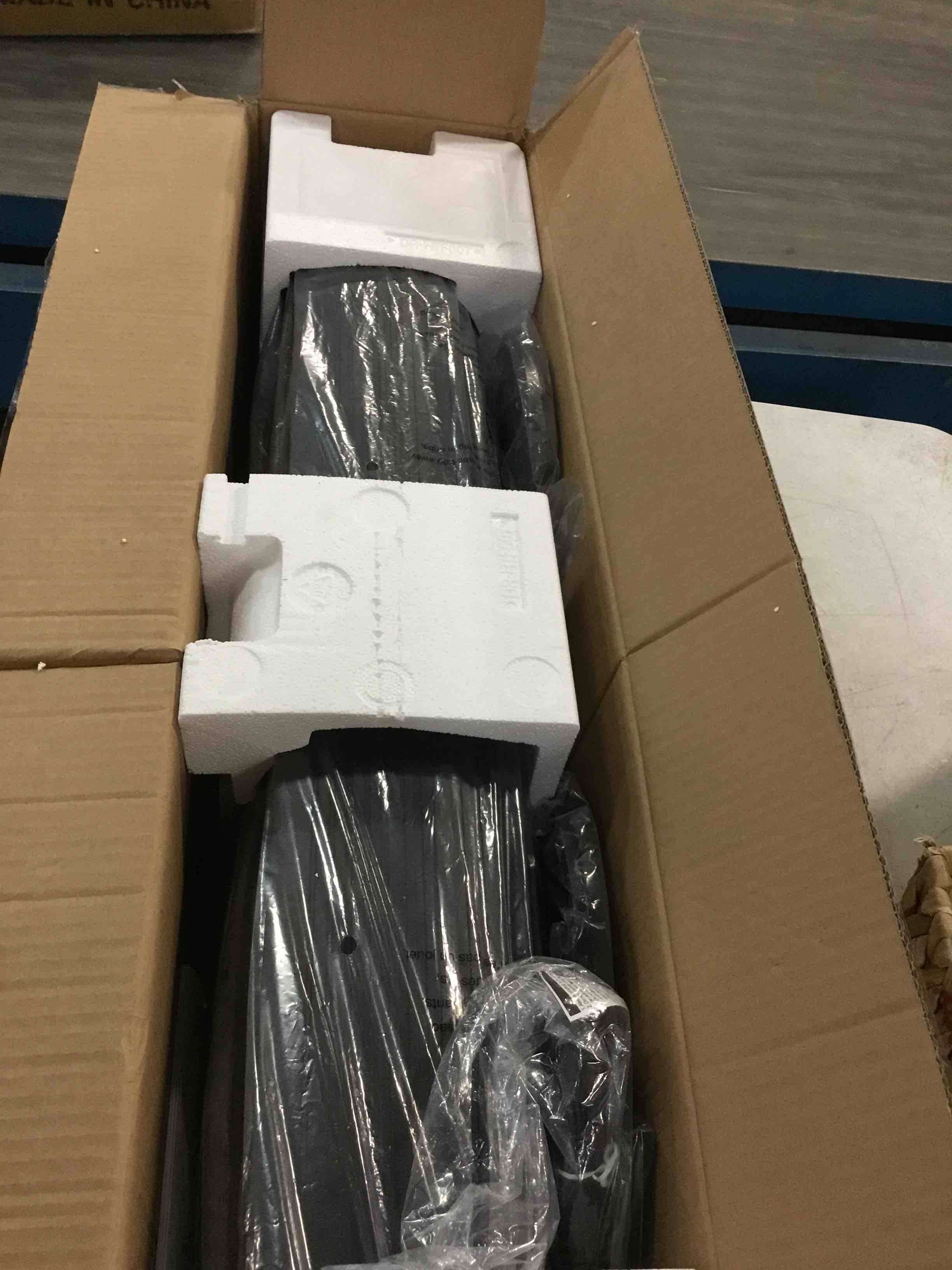 https://s3.amazonaws.com/lotting-images-prod/bidfta/BLU6339844_1712321689414.jpeg