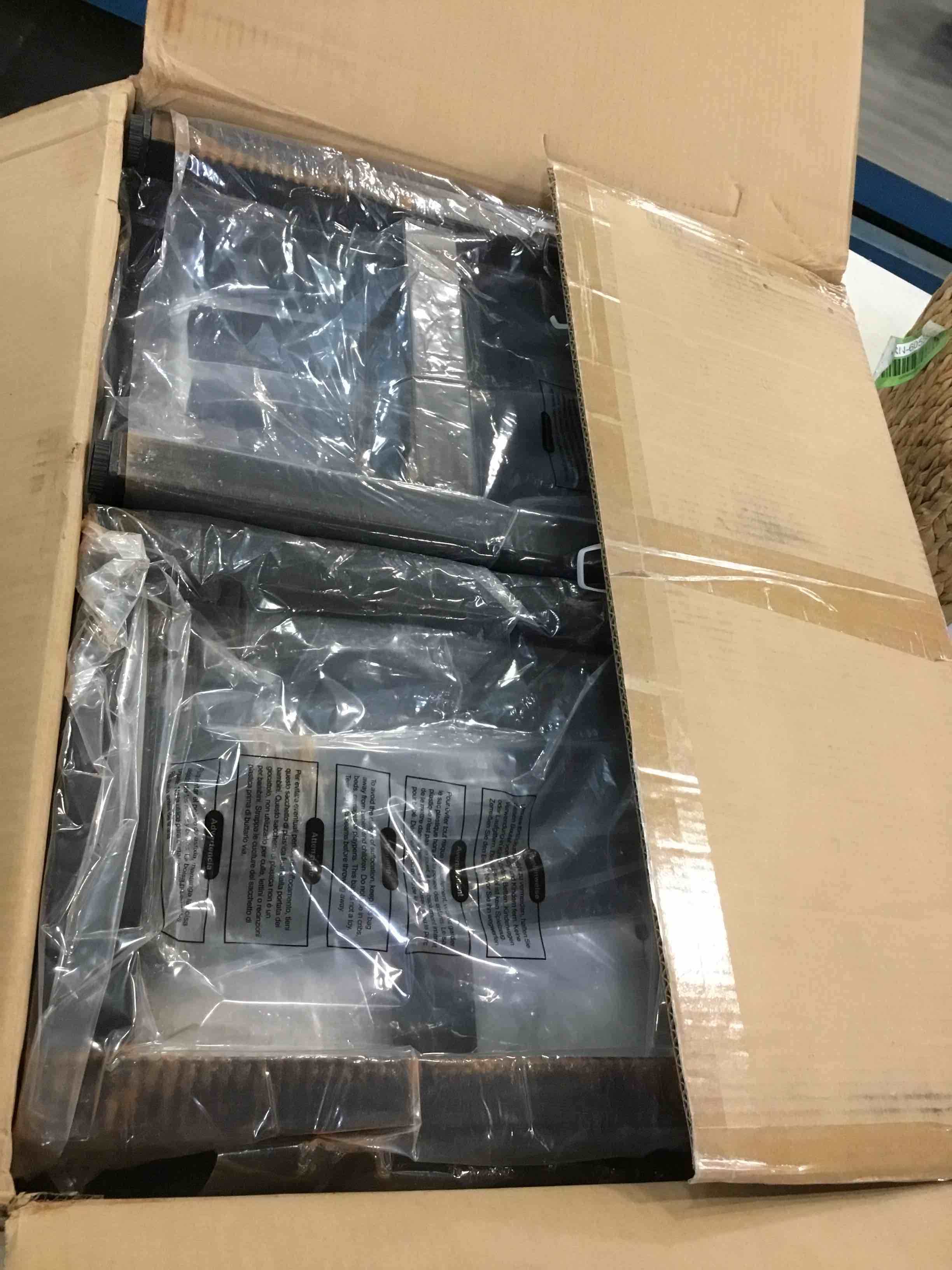 https://s3.amazonaws.com/lotting-images-prod/bidfta/BLU6339876_1712327754611.jpeg