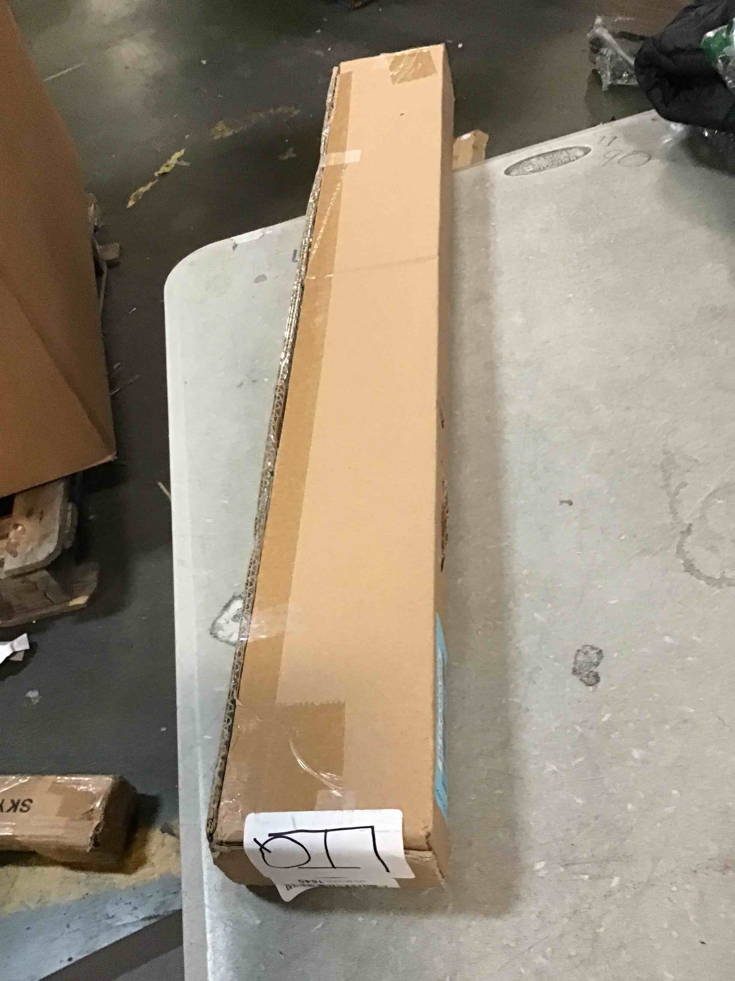 https://s3.amazonaws.com/lotting-images-prod/bidfta/BLU6340368_1712679589552.jpeg