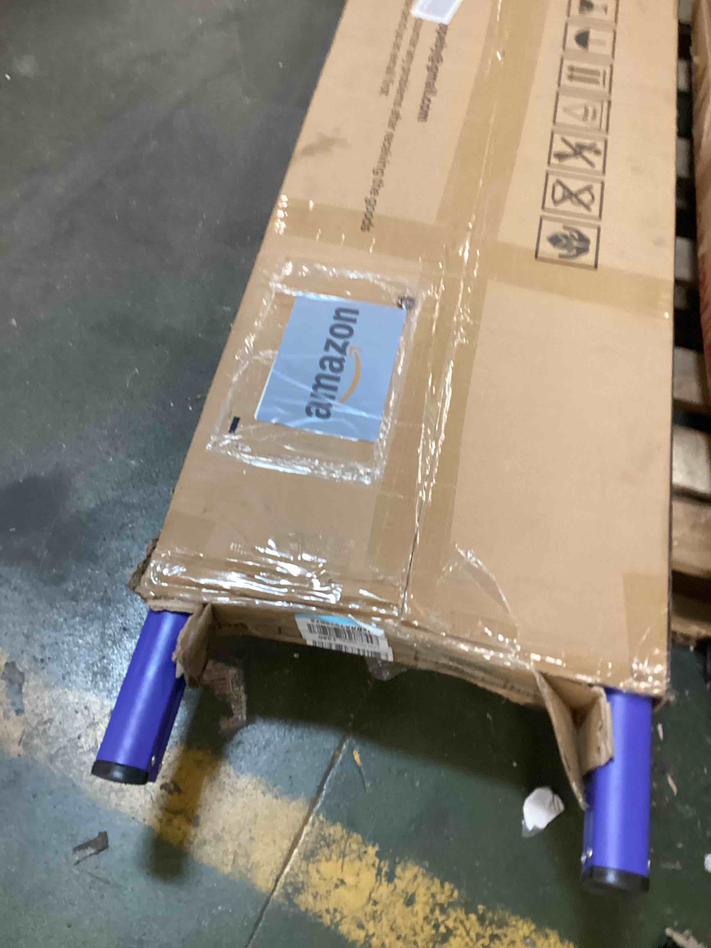 https://s3.amazonaws.com/lotting-images-prod/bidfta/BLU6340541_1712760468963.jpeg