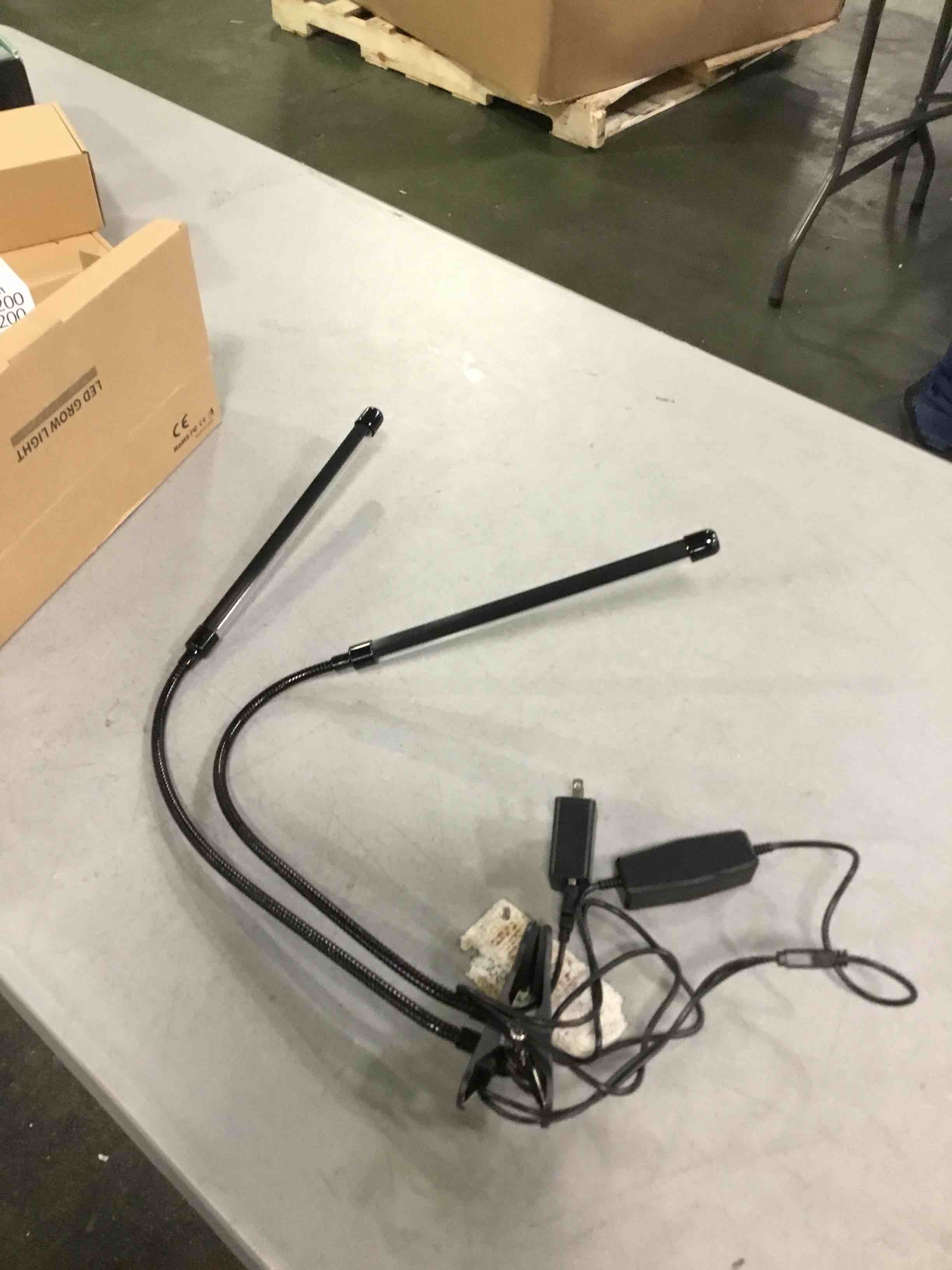 https://s3.amazonaws.com/lotting-images-prod/bidfta/BLU6342163_1713547284378.jpeg