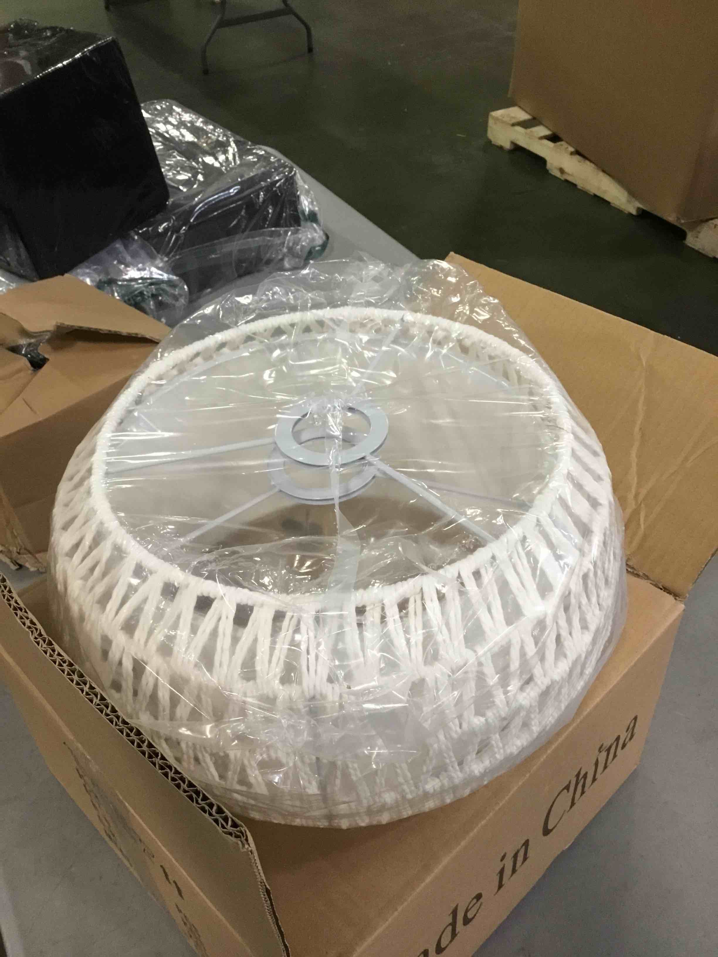 https://s3.amazonaws.com/lotting-images-prod/bidfta/BLU6342193_1713552678918.jpeg