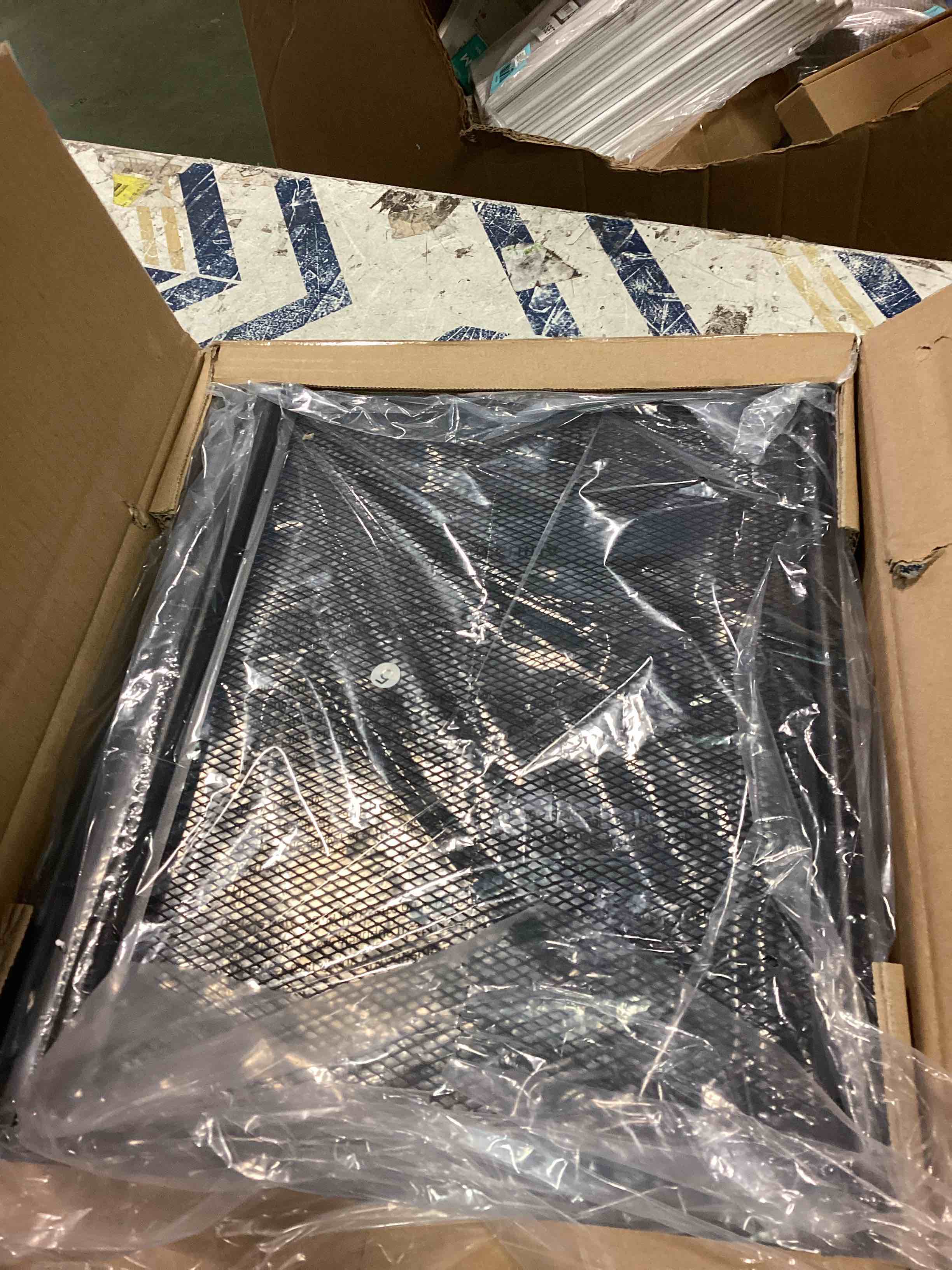 https://s3.amazonaws.com/lotting-images-prod/bidfta/BLU6342289_1713874689491.jpeg