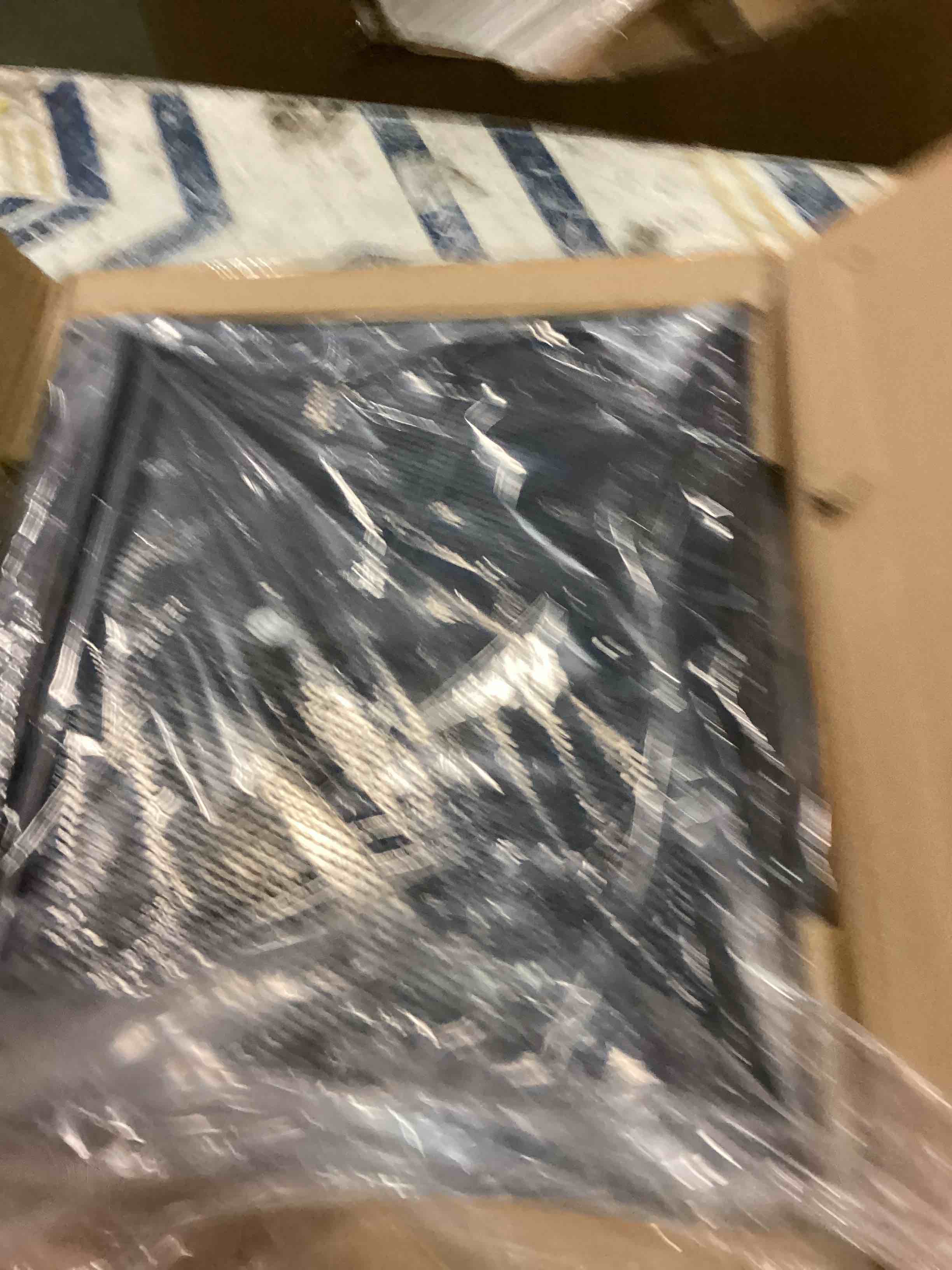 https://s3.amazonaws.com/lotting-images-prod/bidfta/BLU6342289_1713874690694.jpeg