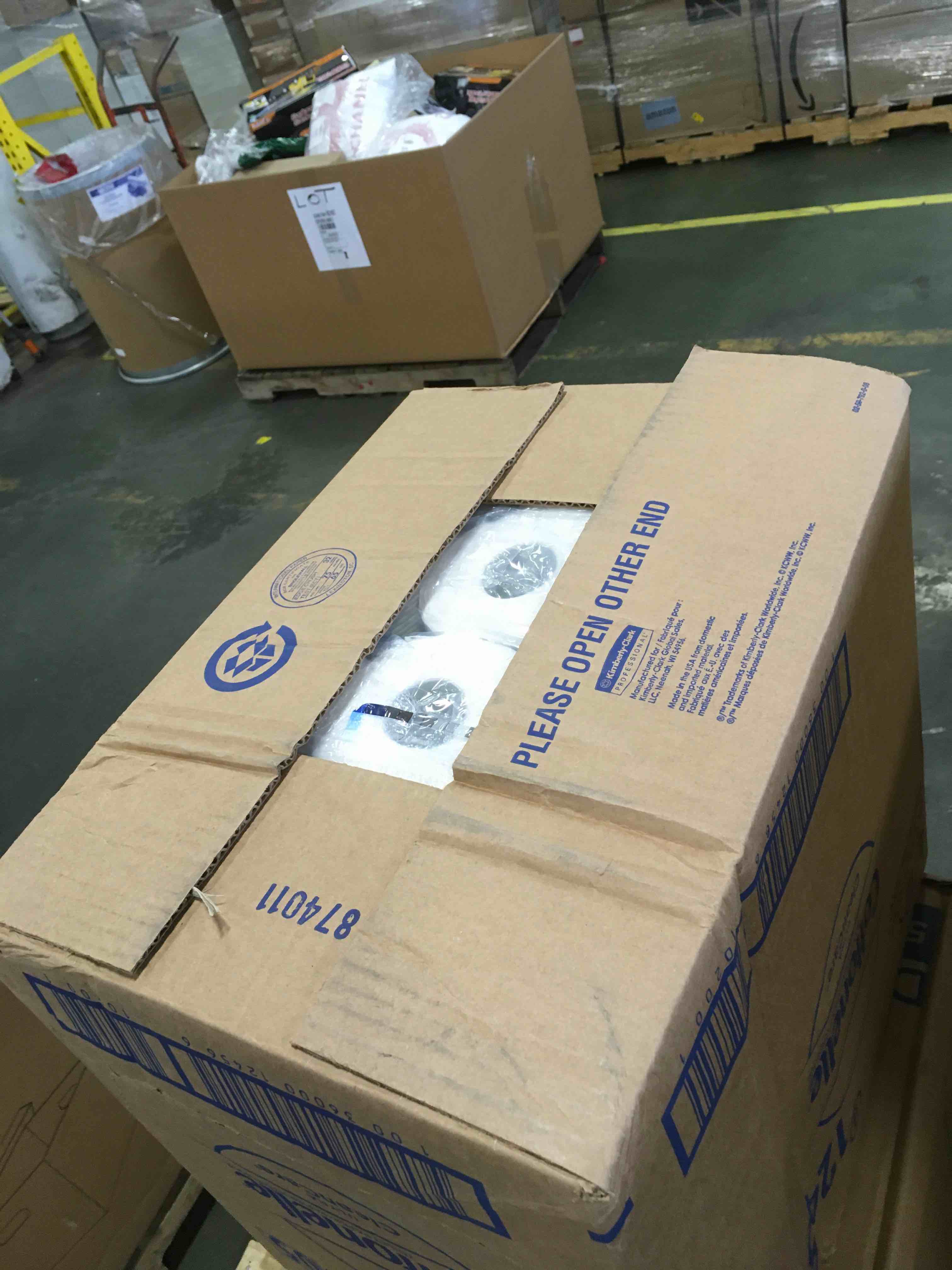 https://s3.amazonaws.com/lotting-images-prod/bidfta/BLU6342480_1711981571891.jpeg
