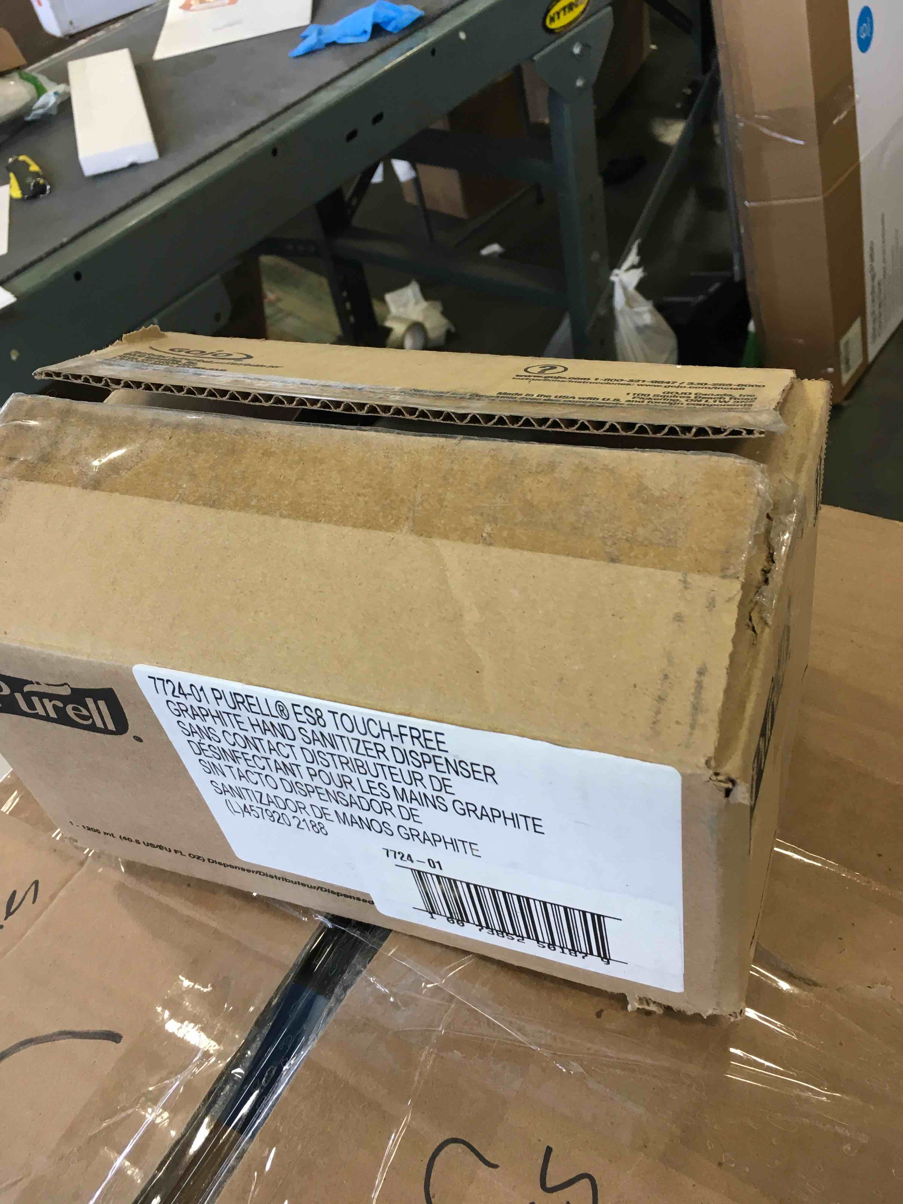 https://s3.amazonaws.com/lotting-images-prod/bidfta/BLU6342512_1711992291807.jpeg