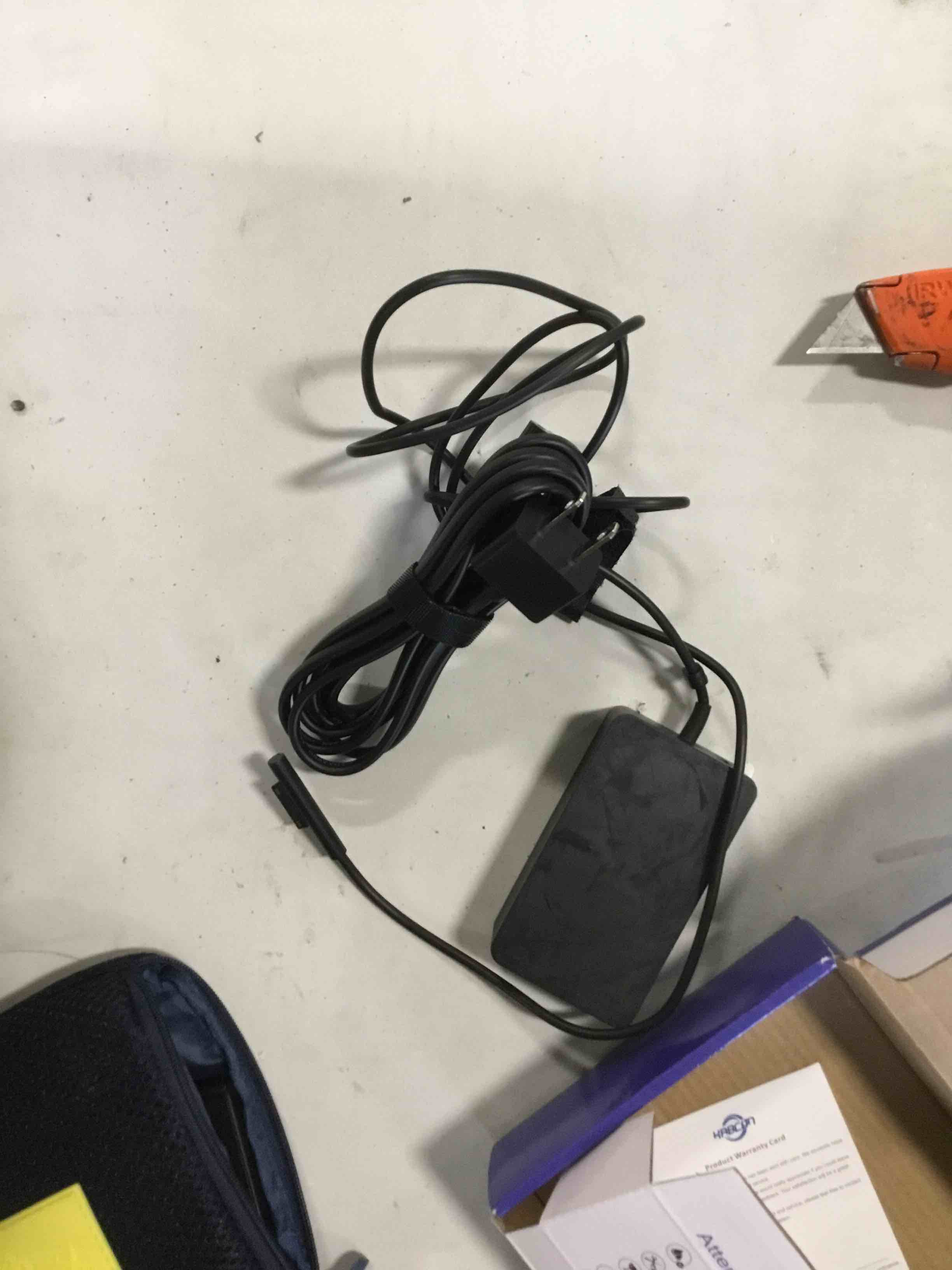 https://s3.amazonaws.com/lotting-images-prod/bidfta/BLU6342685_1712077024915.jpeg