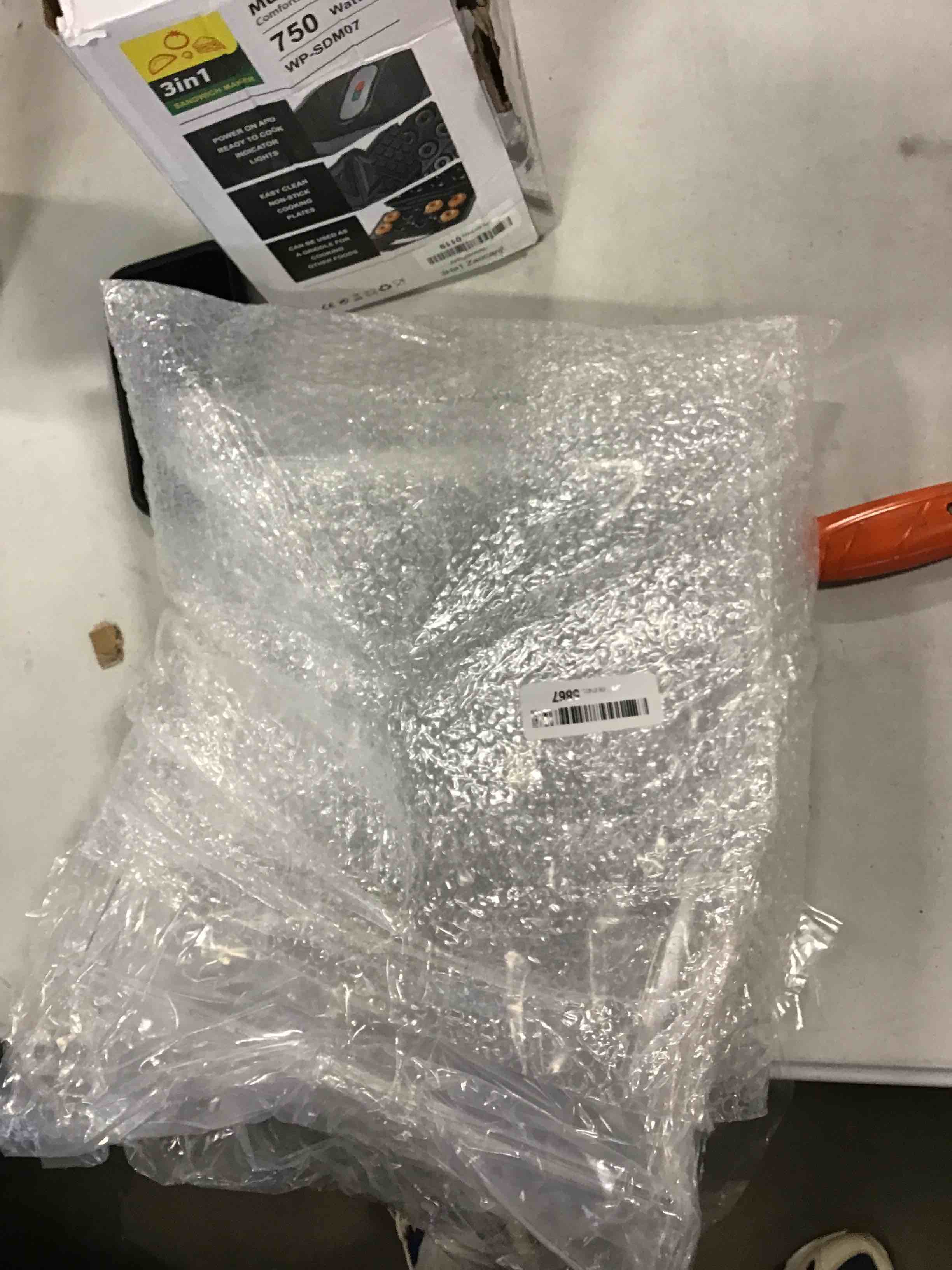 https://s3.amazonaws.com/lotting-images-prod/bidfta/BLU6342710_1712147384616.jpeg
