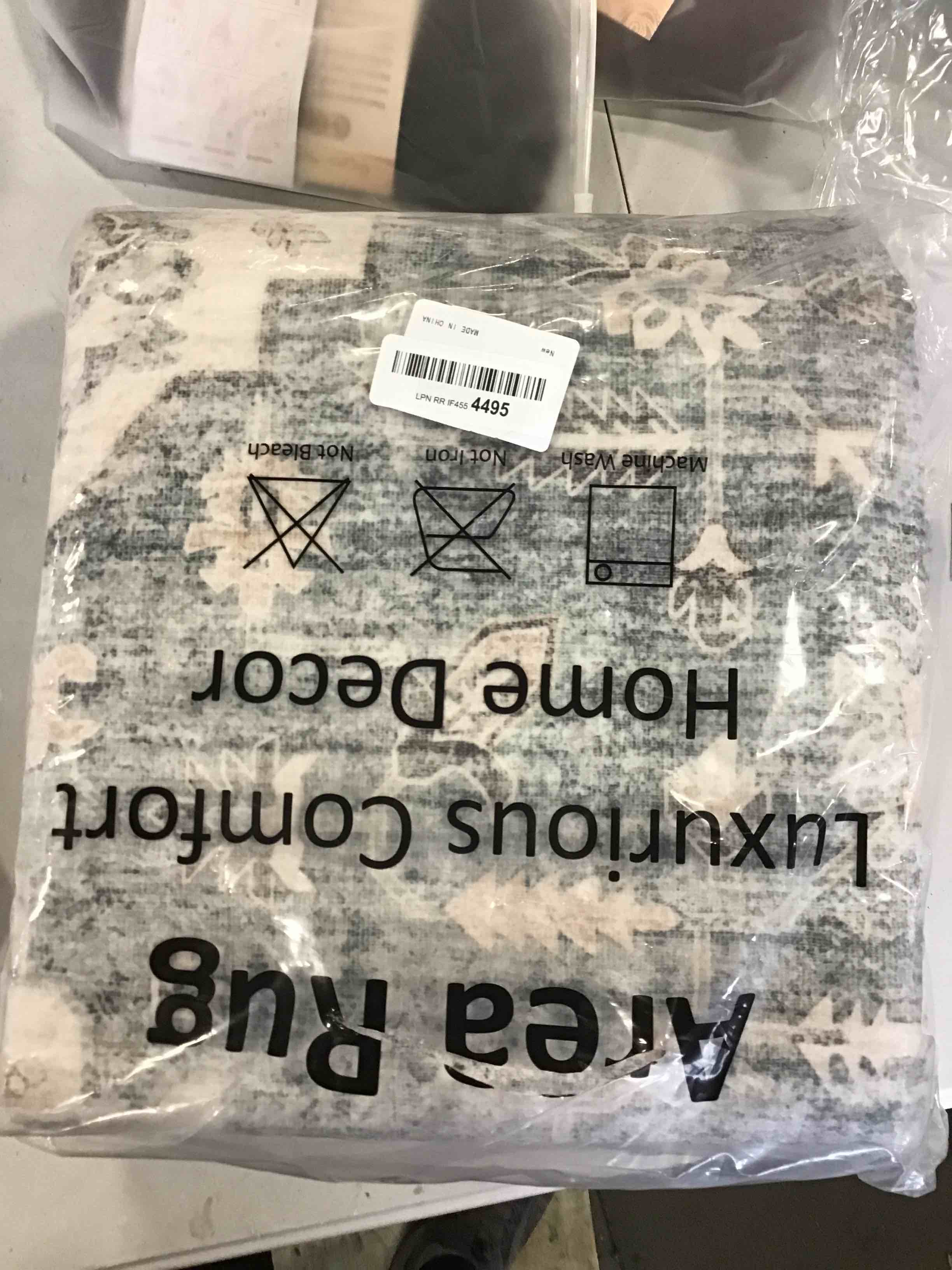 https://s3.amazonaws.com/lotting-images-prod/bidfta/BLU6343324_1712681427880.jpeg
