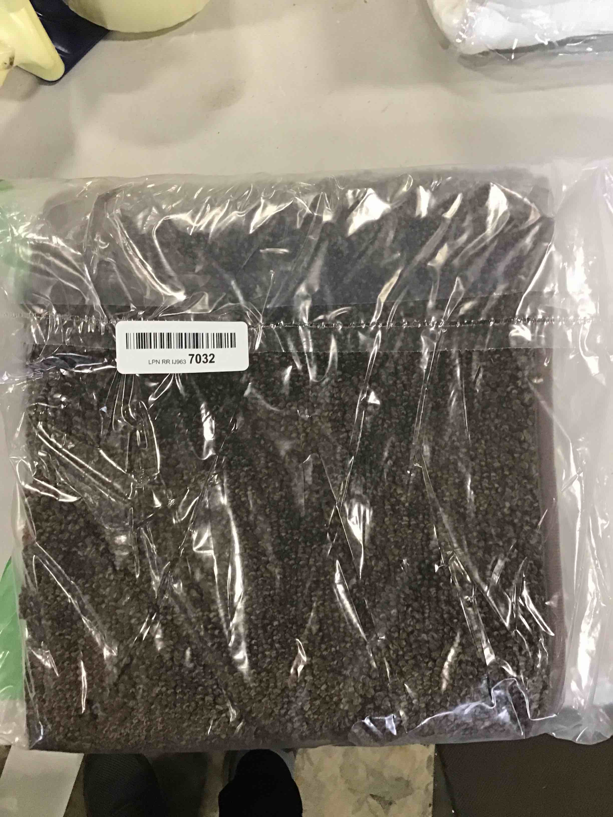 https://s3.amazonaws.com/lotting-images-prod/bidfta/BLU6343382_1712690428845.jpeg