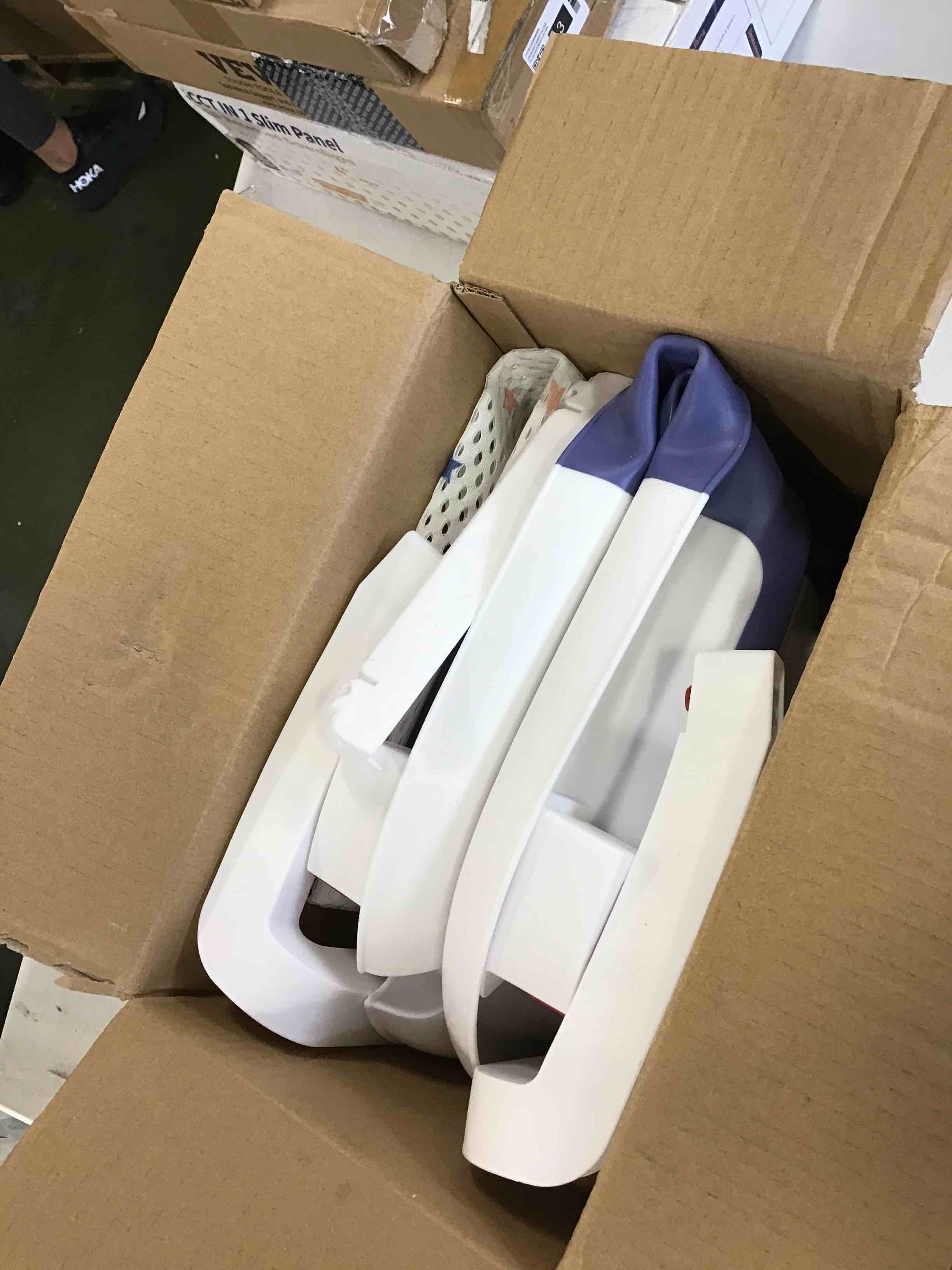 https://s3.amazonaws.com/lotting-images-prod/bidfta/BLU6343810_1712854686570.jpeg