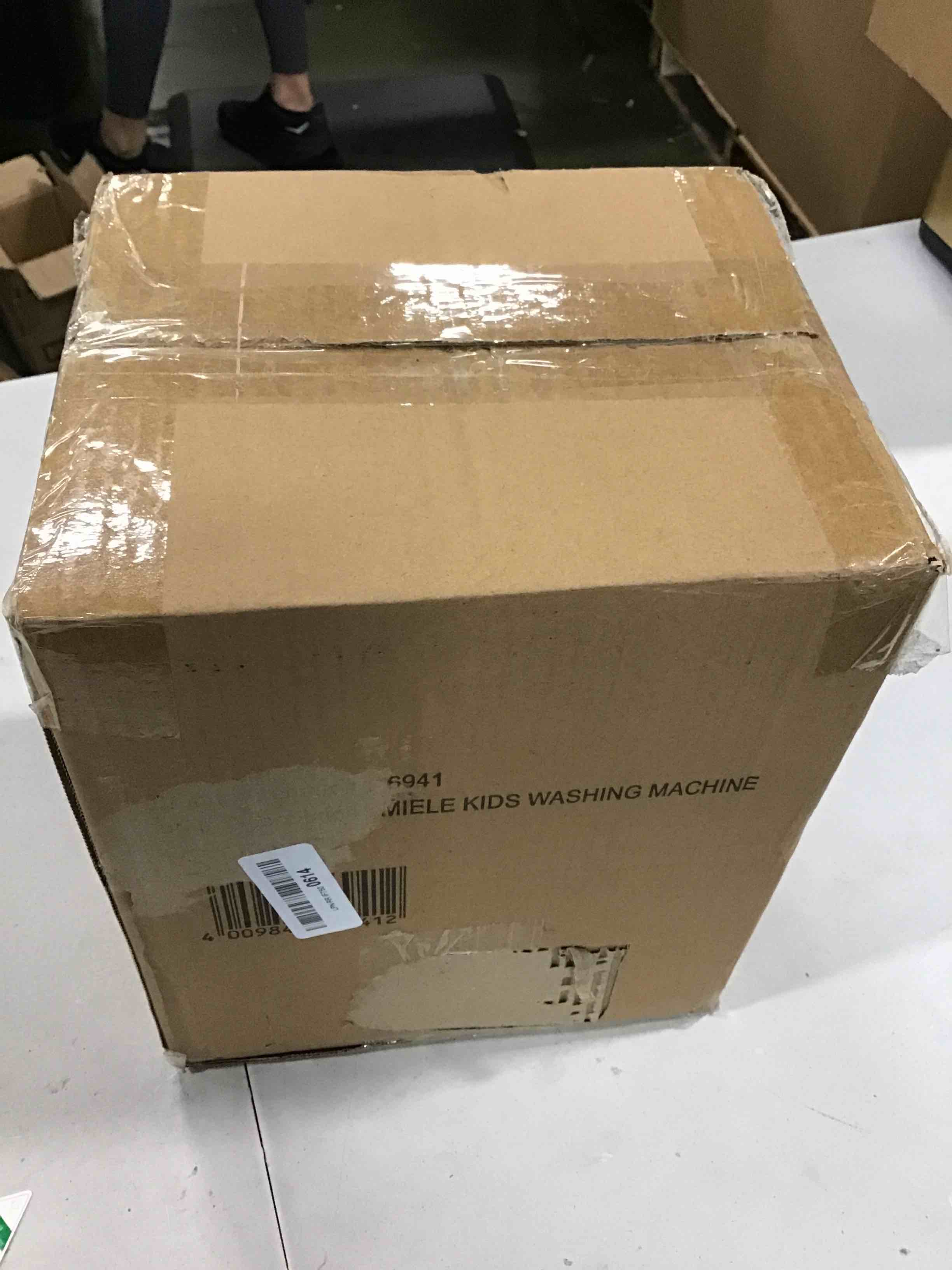 https://s3.amazonaws.com/lotting-images-prod/bidfta/BLU6343850_1712862244006.jpeg