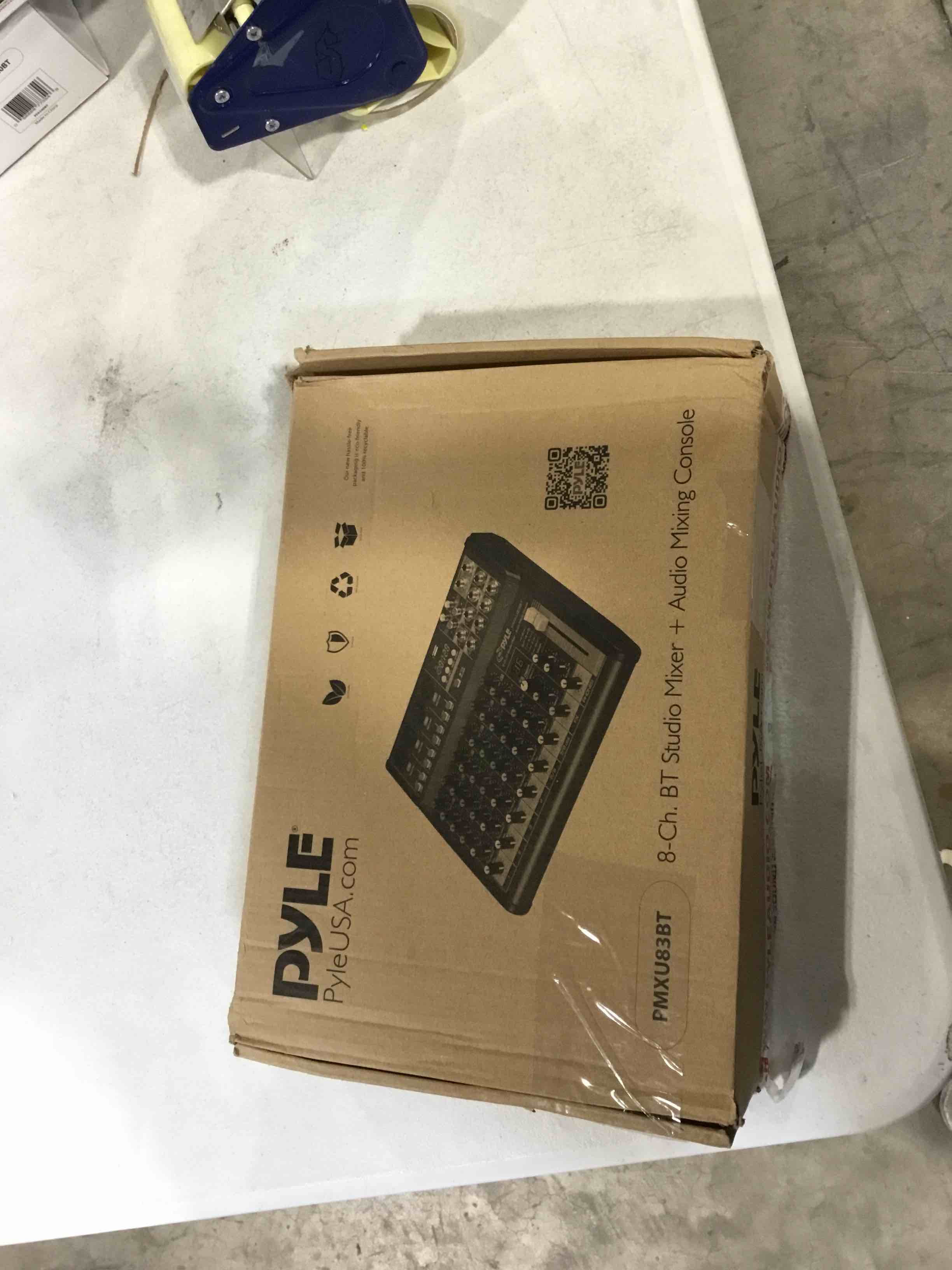 https://s3.amazonaws.com/lotting-images-prod/bidfta/BLU6345890_1718720733512.jpeg
