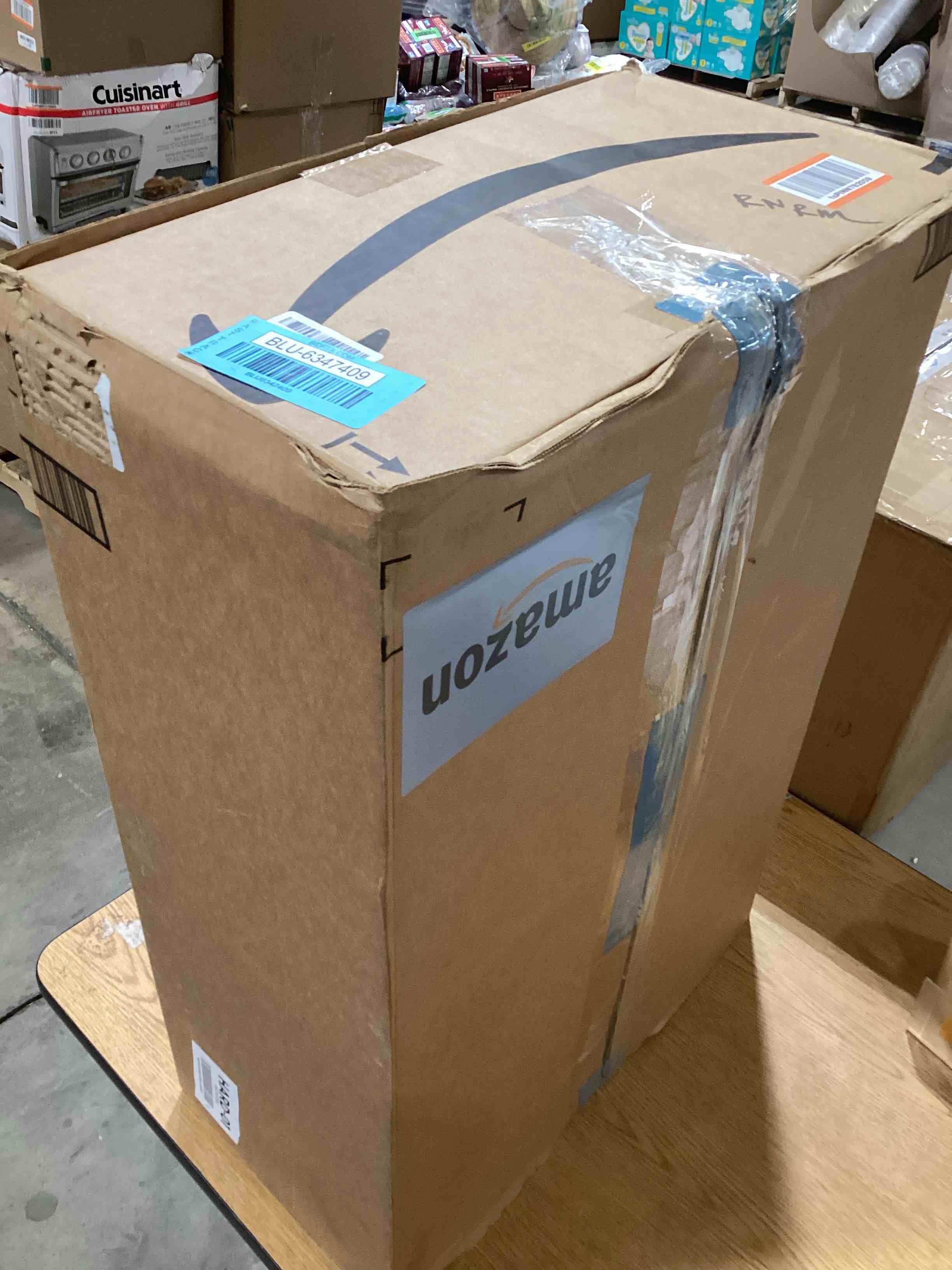 https://s3.amazonaws.com/lotting-images-prod/bidfta/BLU6347409_1718717271621.jpeg
